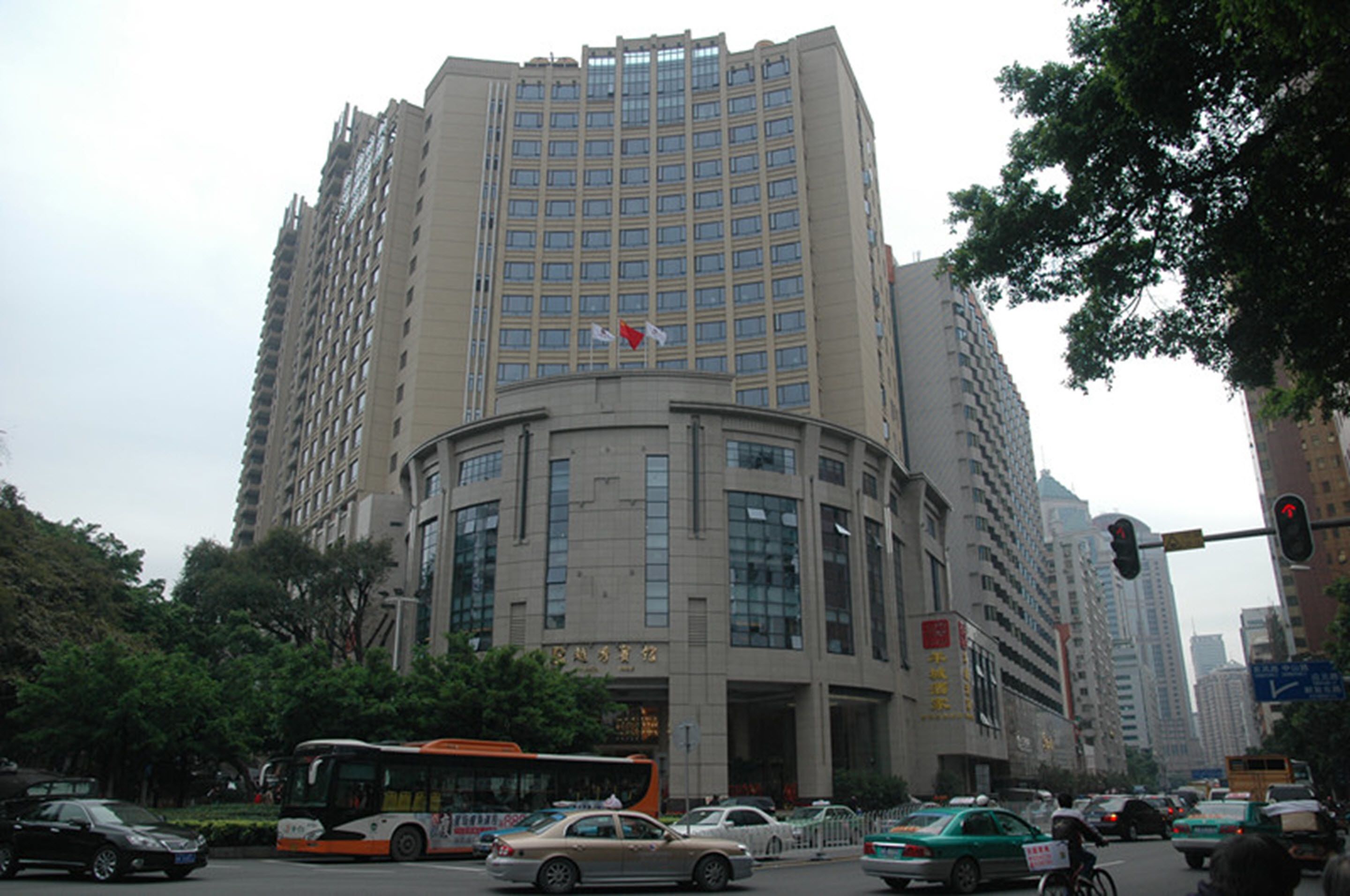 Yuexiu Hotel Guangzhou, Curio Collection by Hilton