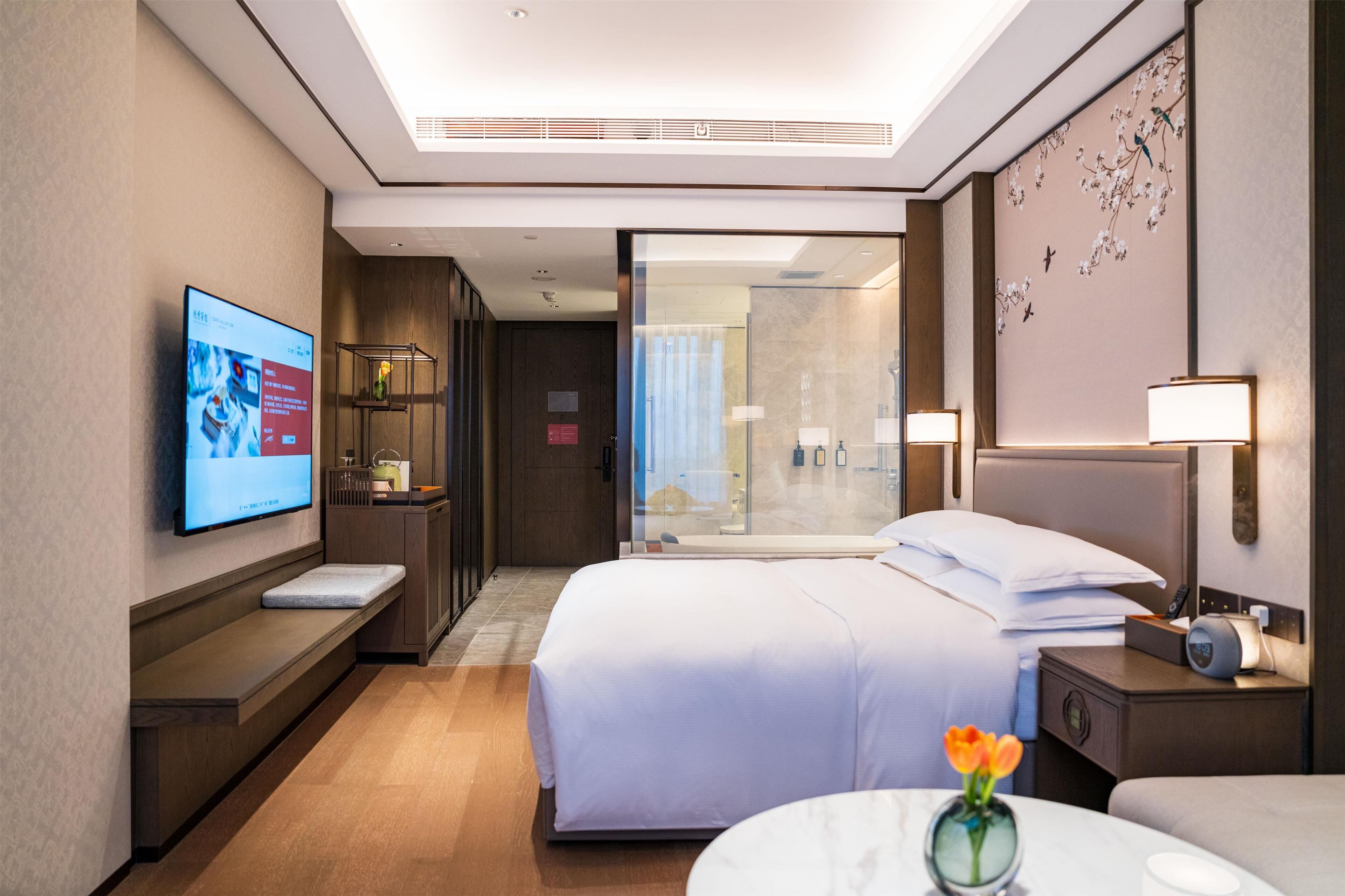 Yuexiu Hotel Guangzhou, Curio Collection by Hilton