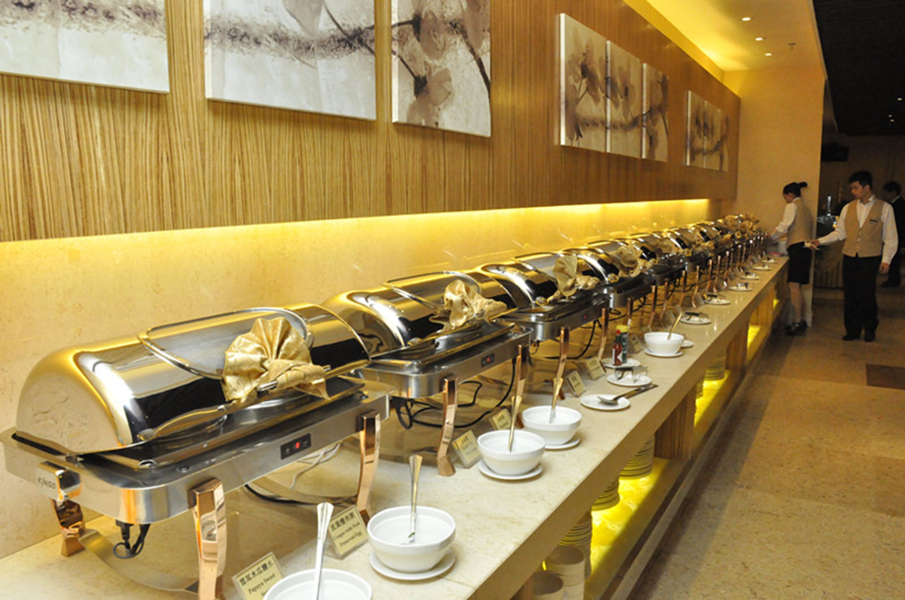 Yuexiu Hotel Guangzhou, Curio Collection by Hilton