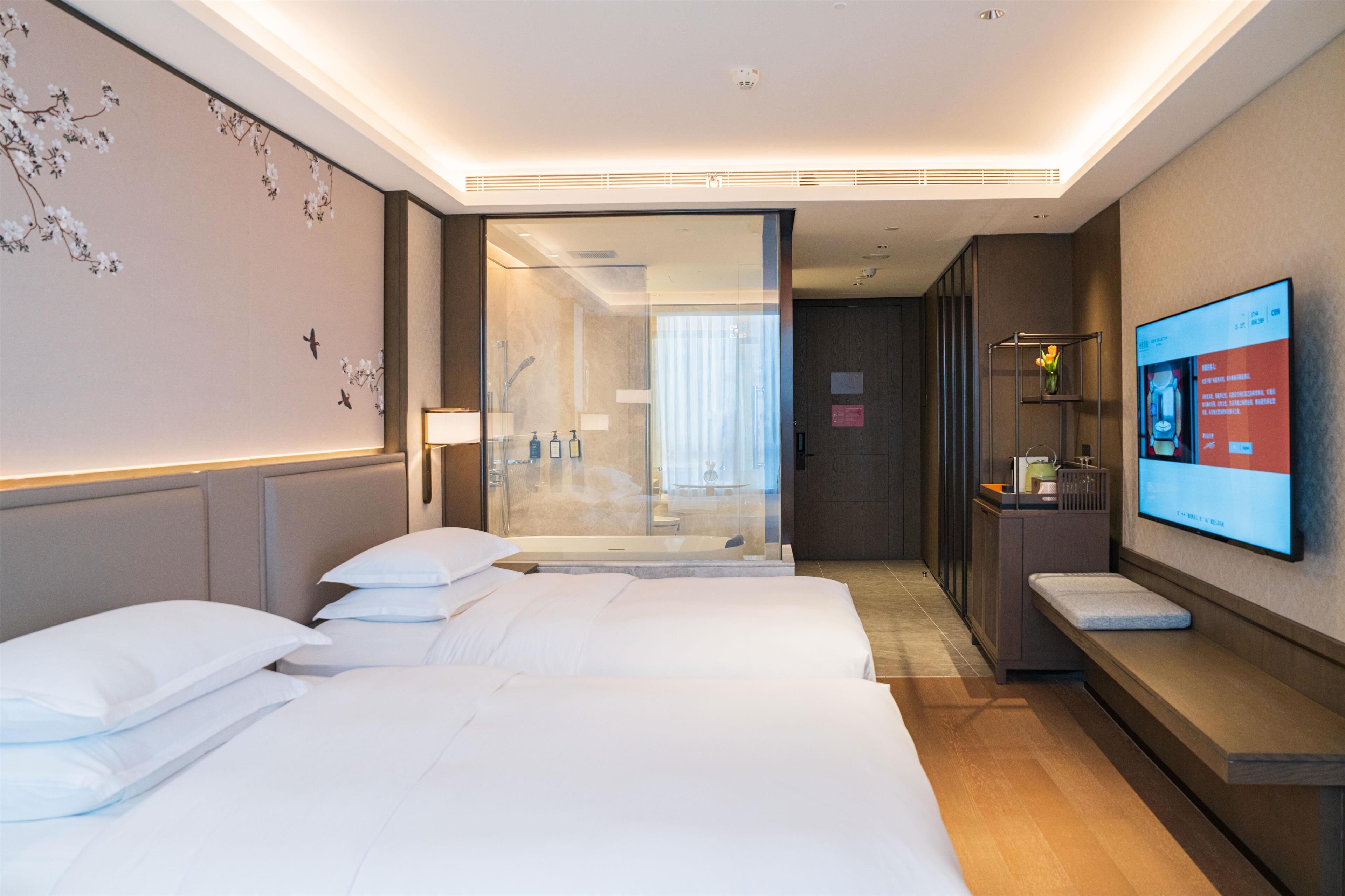 Yuexiu Hotel Guangzhou, Curio Collection by Hilton