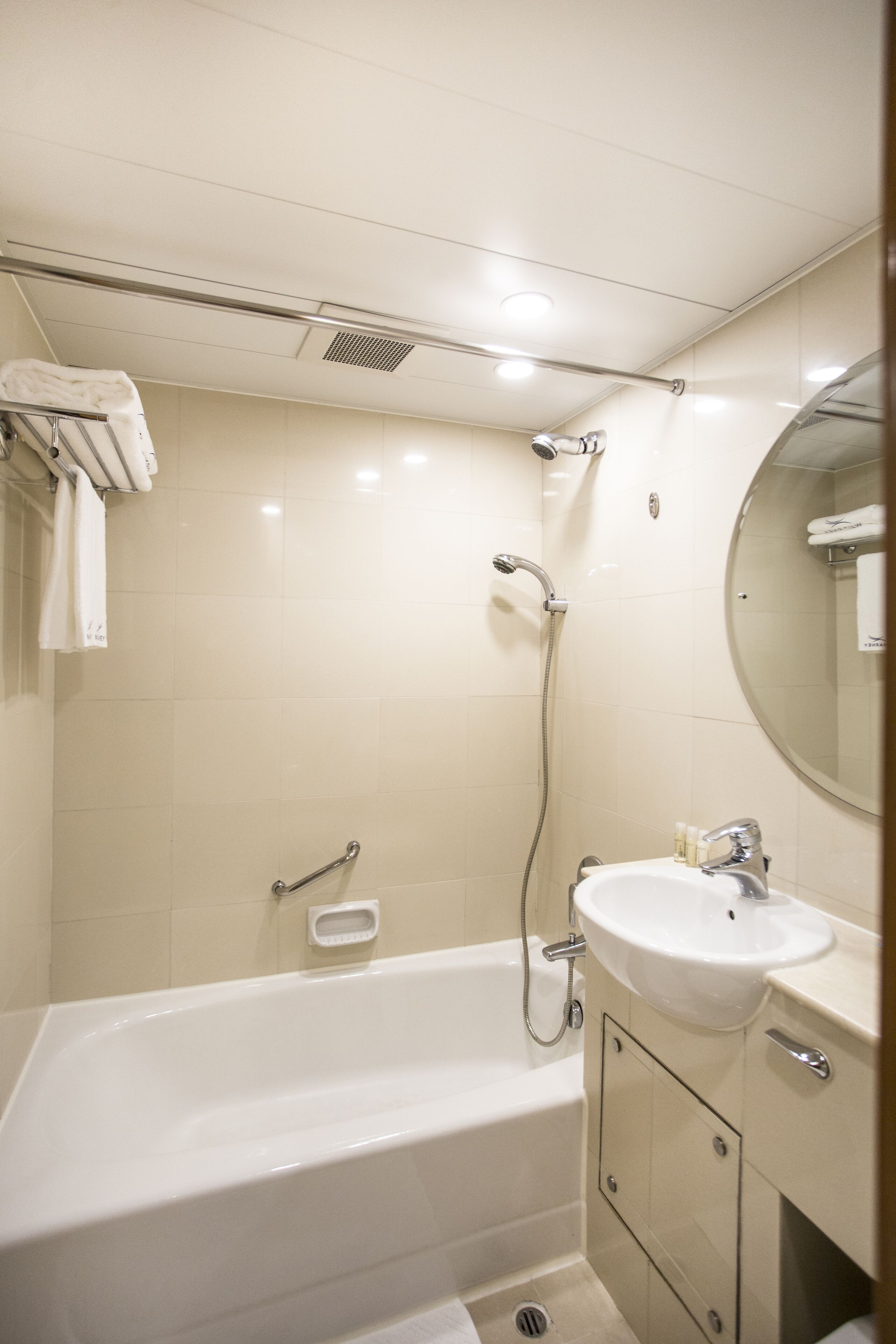 Wharney Guang Dong Hotel Wharney Guang Dong Hotel