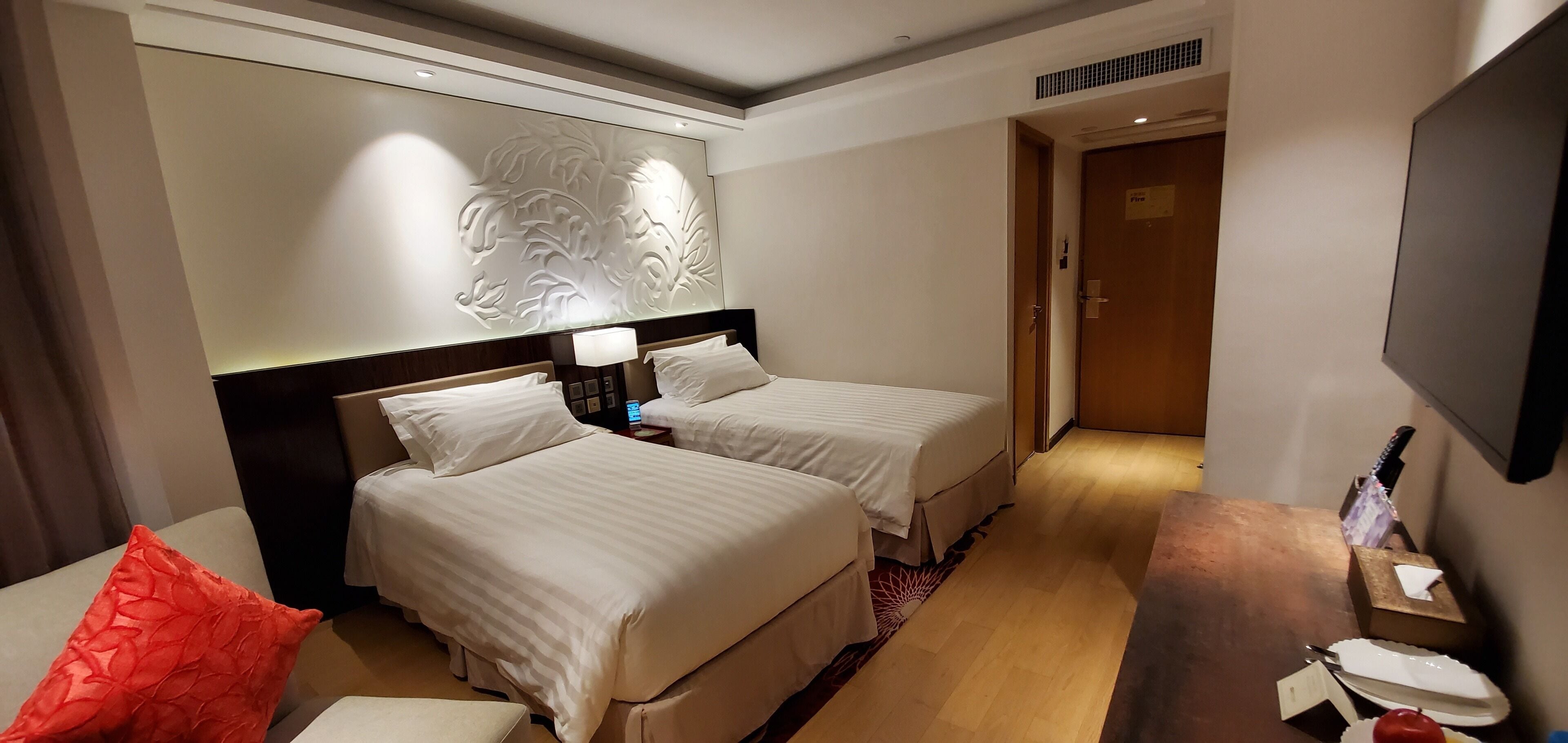 Wharney Guang Dong Hotel Wharney Guang Dong Hotel