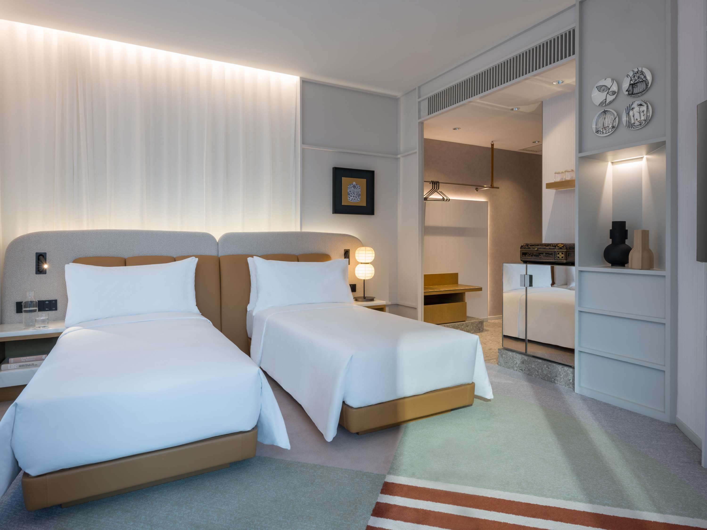 Mondrian Hong Kong Mondrian Hong Kong