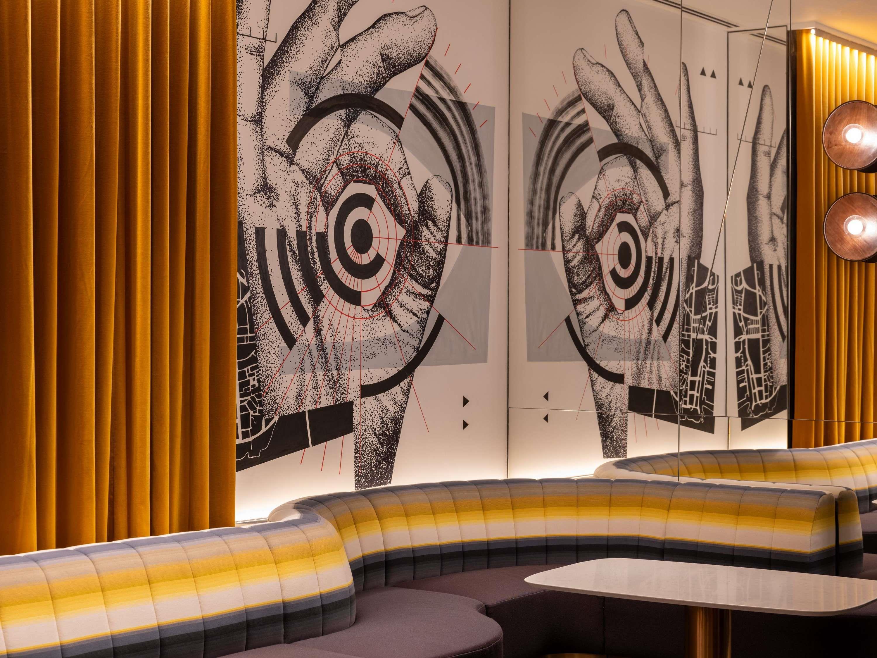 Mondrian Hong Kong Mondrian Hong Kong