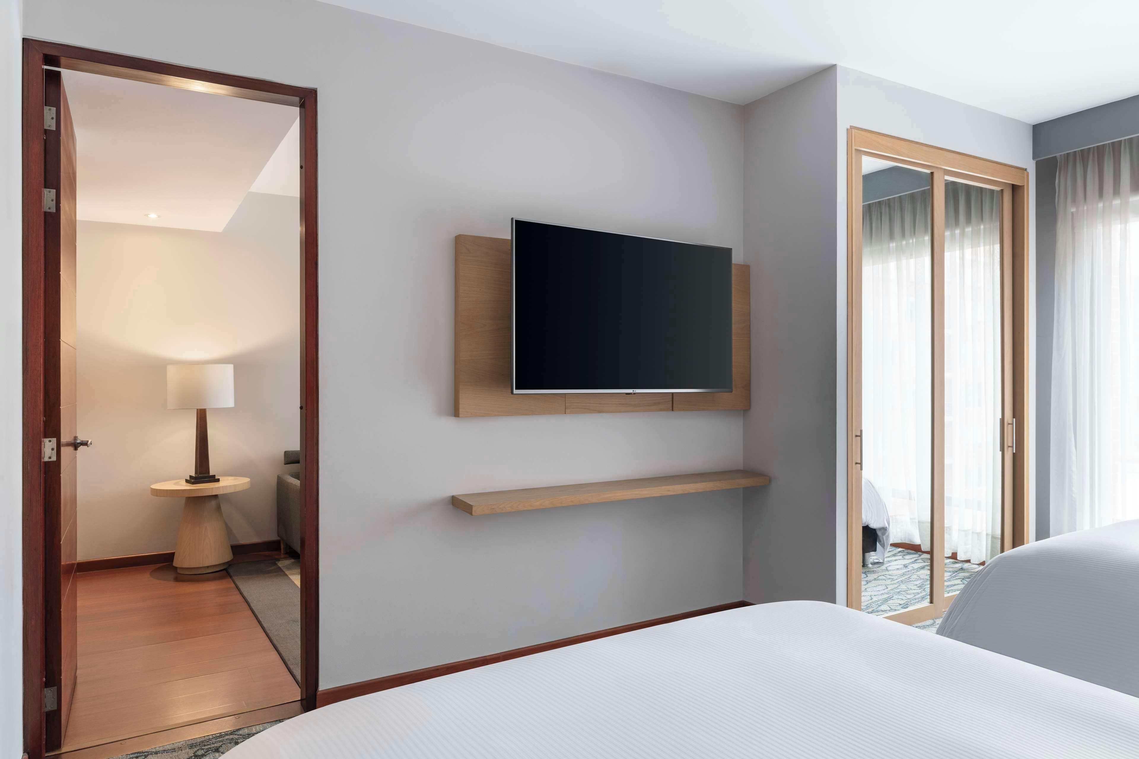 DoubleTree by Hilton Bogota Calle 100