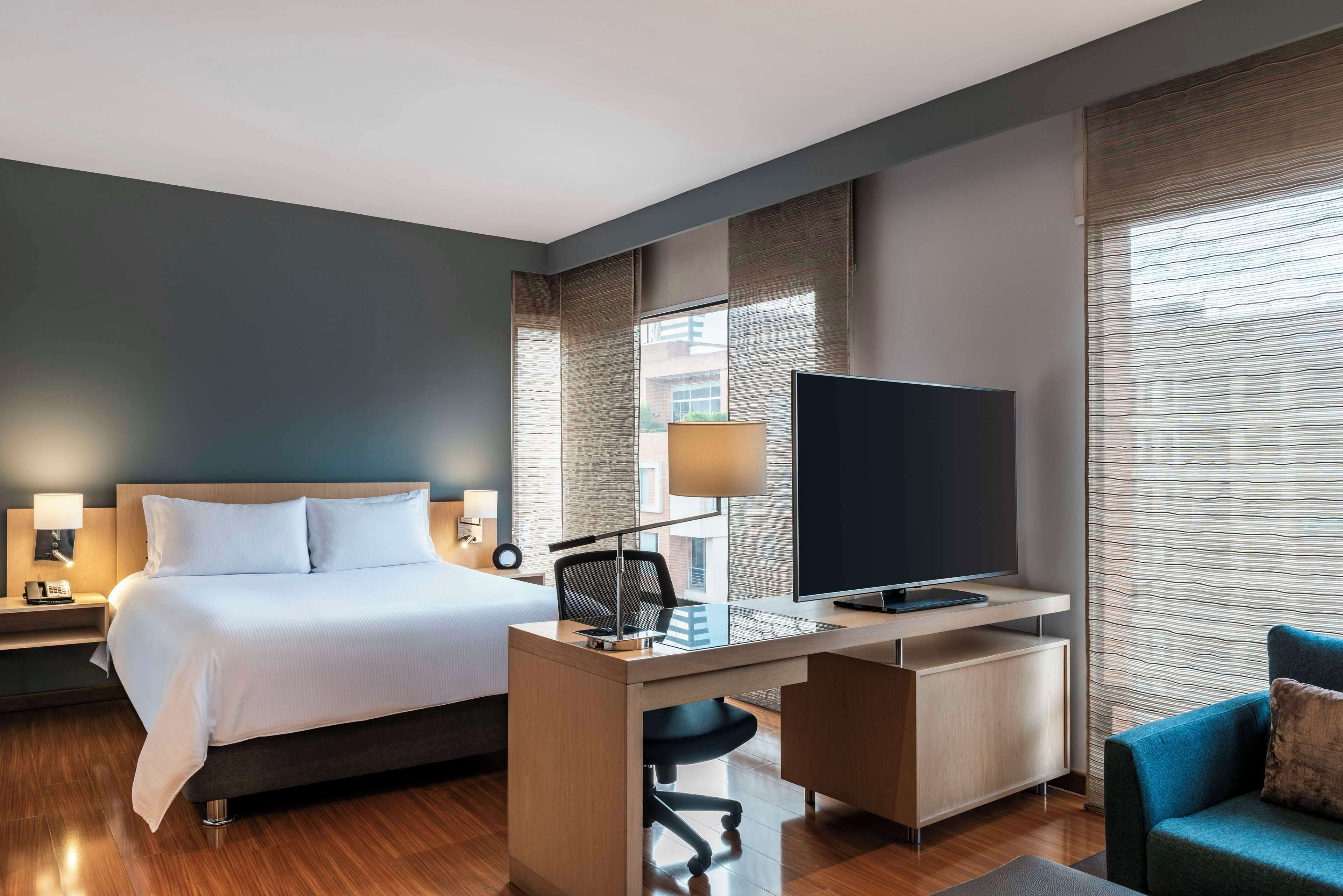 DoubleTree by Hilton Bogota Calle 100