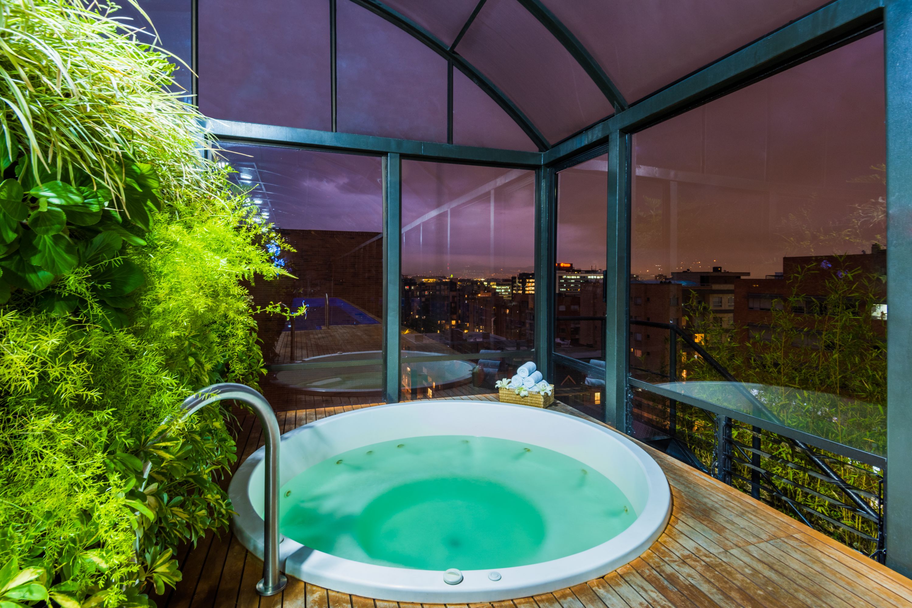 DoubleTree by Hilton Bogota Calle 100