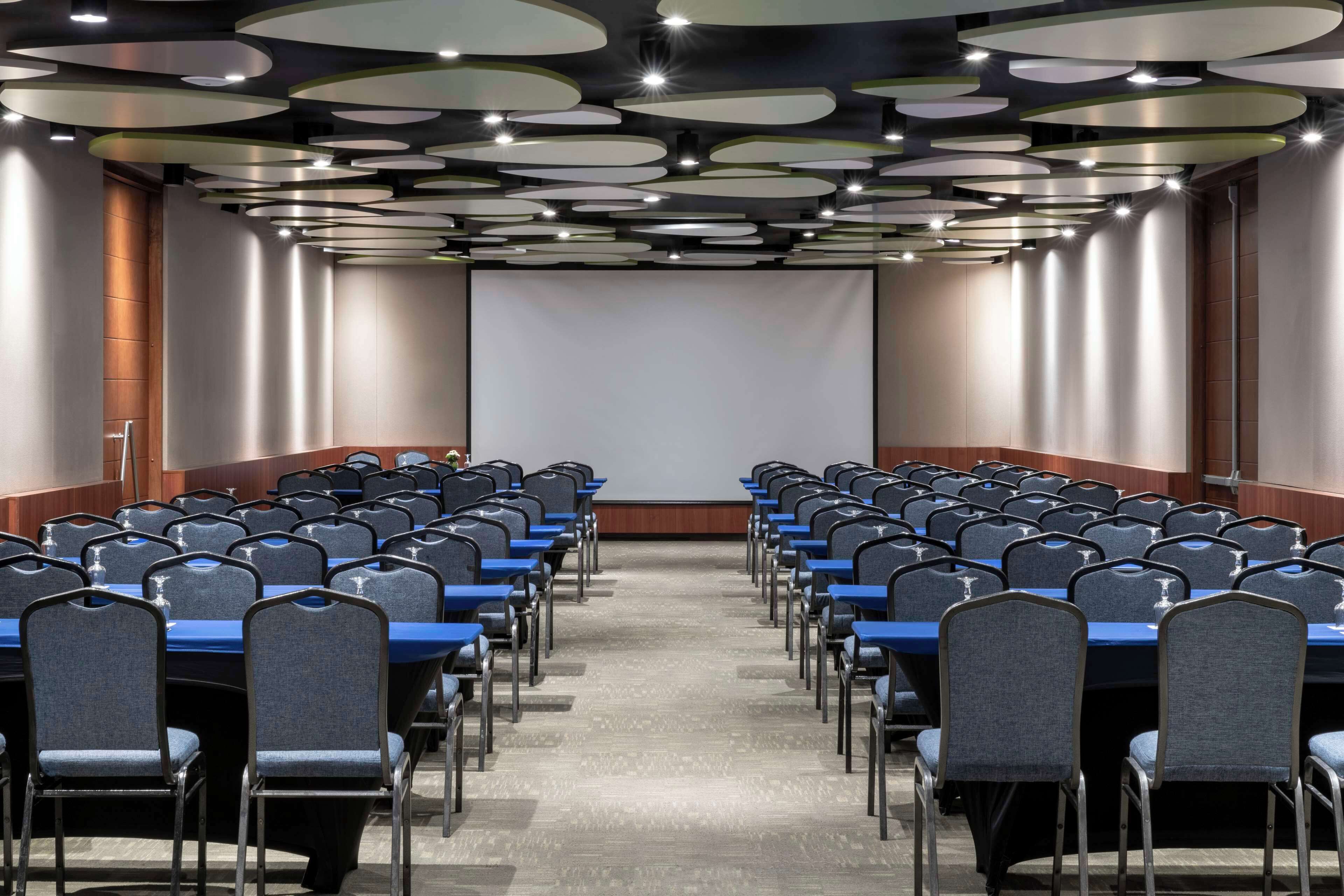 DoubleTree by Hilton Bogota Calle 100