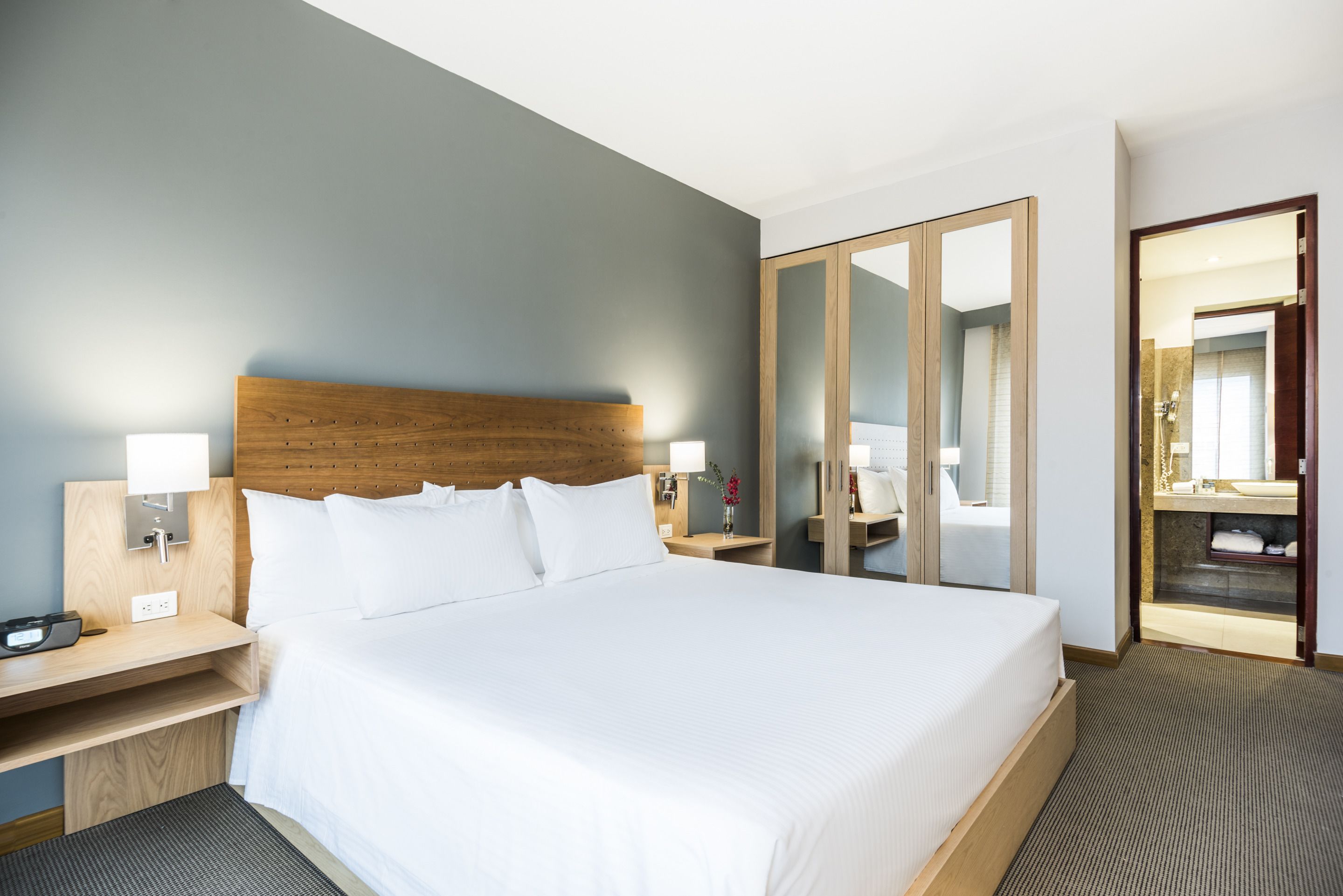 DoubleTree by Hilton Bogota Calle 100