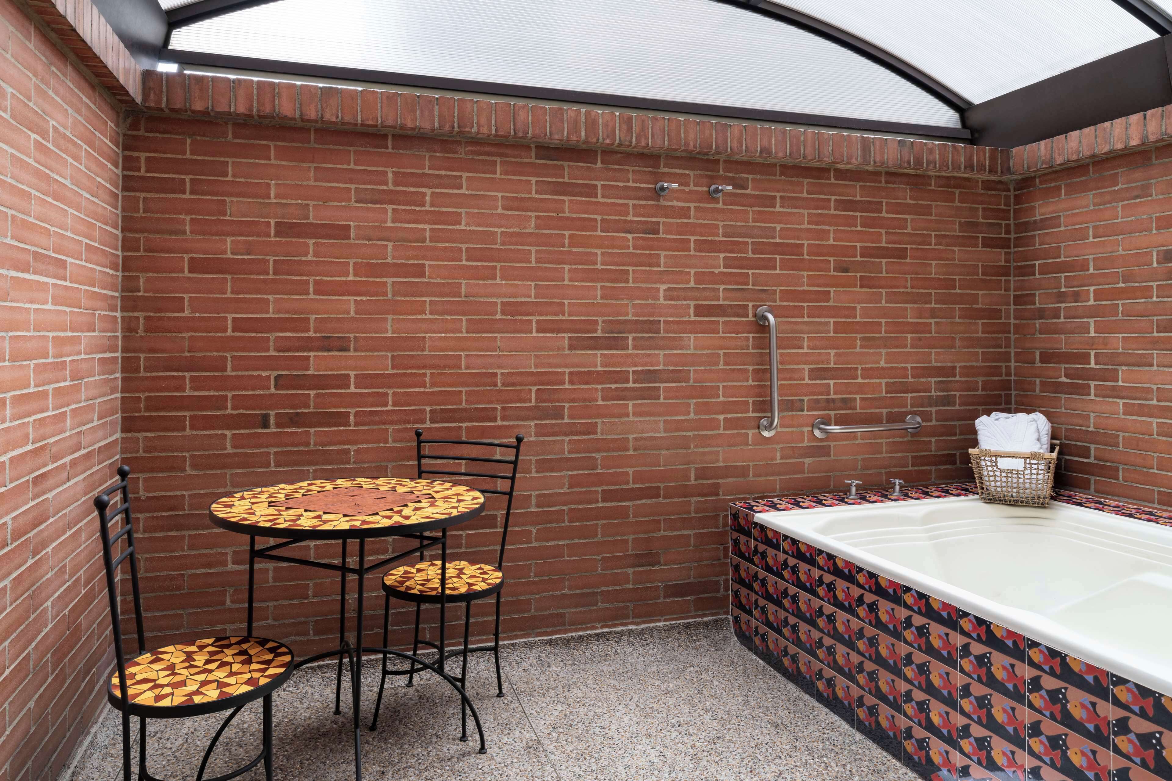 DoubleTree by Hilton Bogota Calle 100