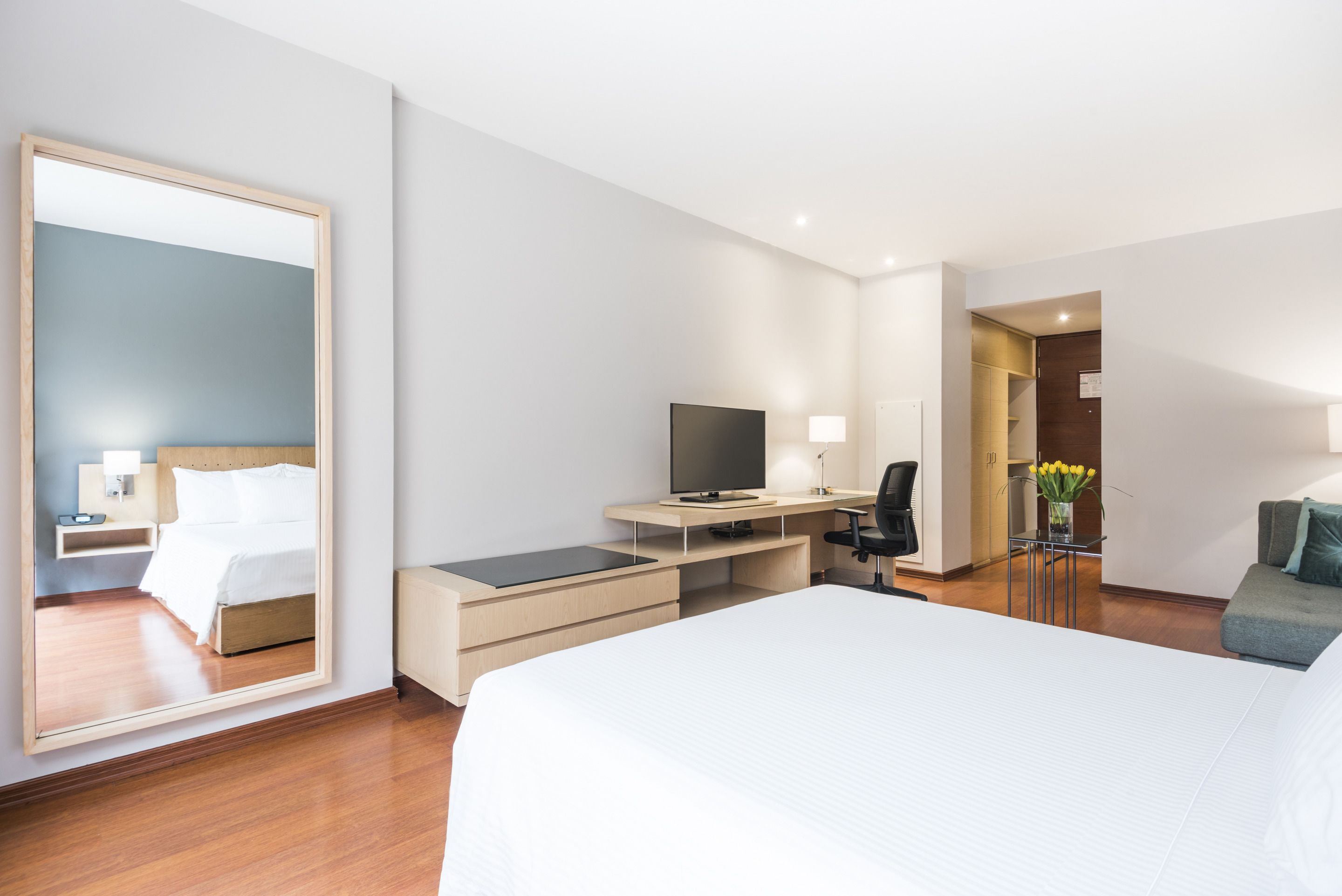 DoubleTree by Hilton Bogota Calle 100