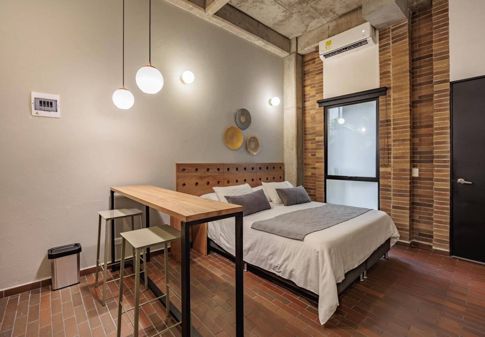 The Somos Flats Laureles