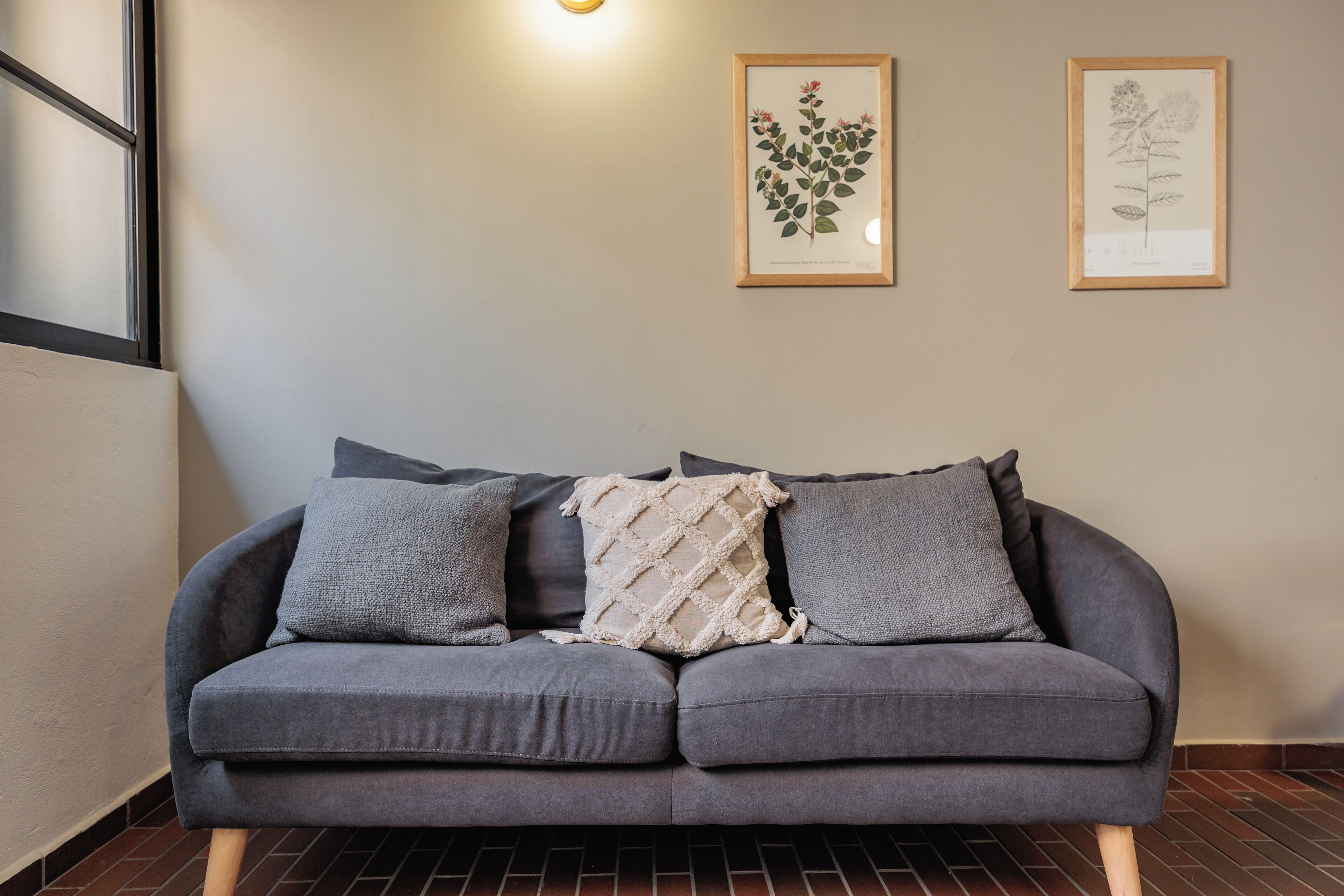 The Somos Flats Laureles