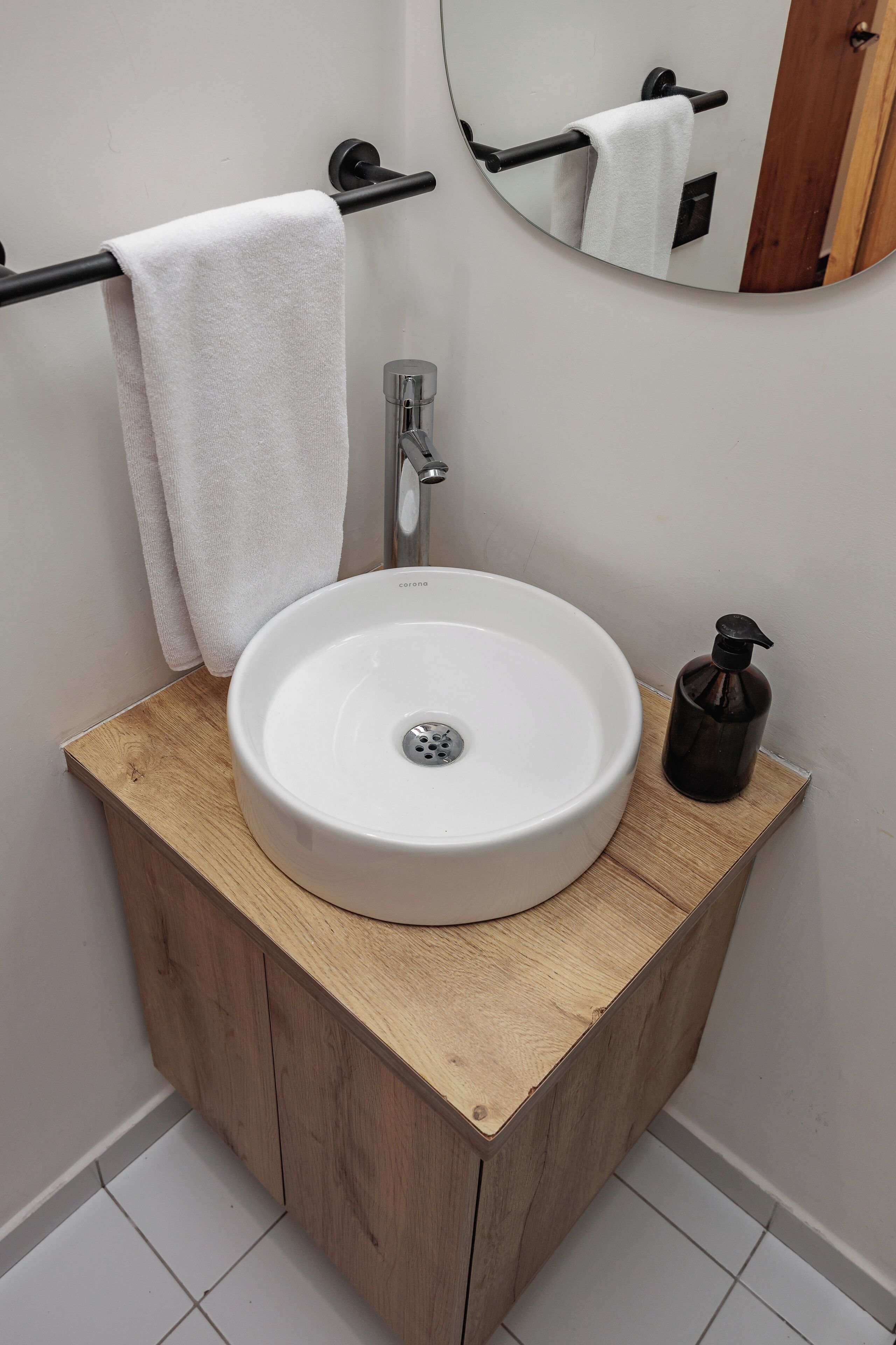 The Somos Flats Laureles