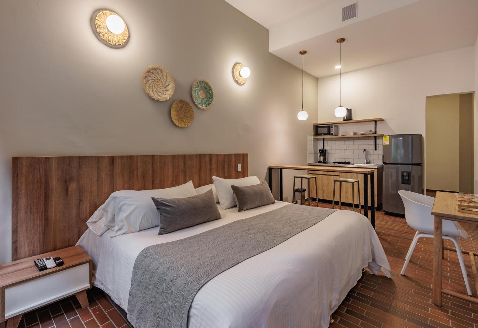 The Somos Flats Laureles