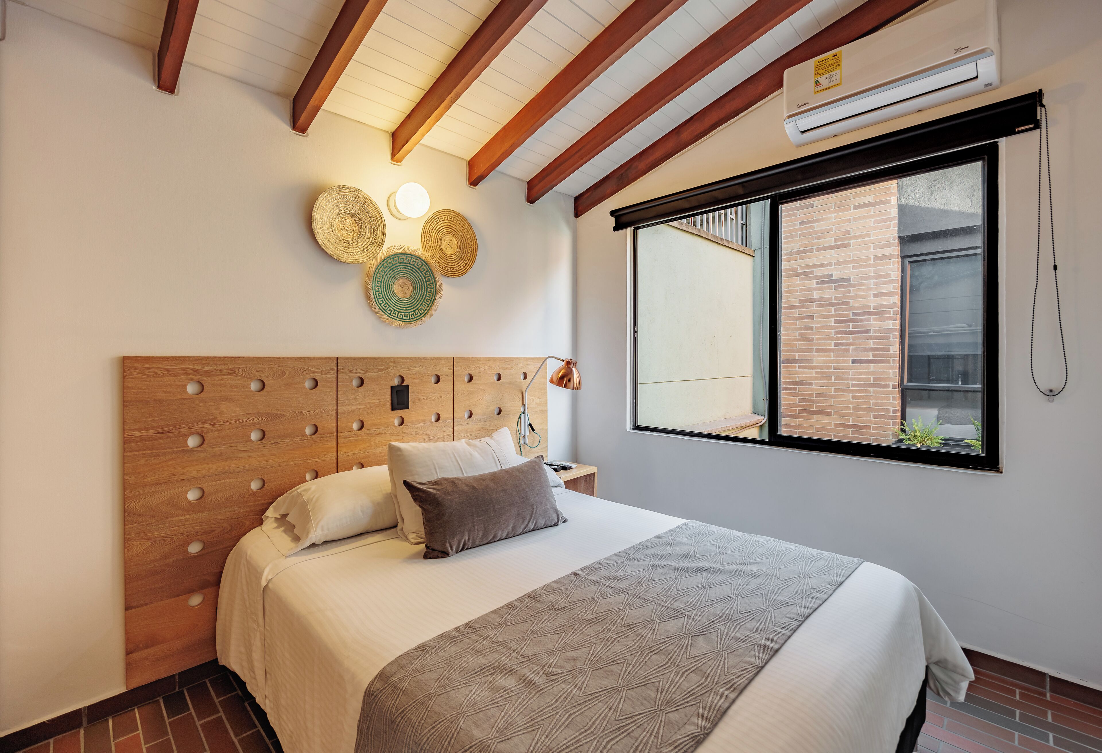 The Somos Flats Laureles