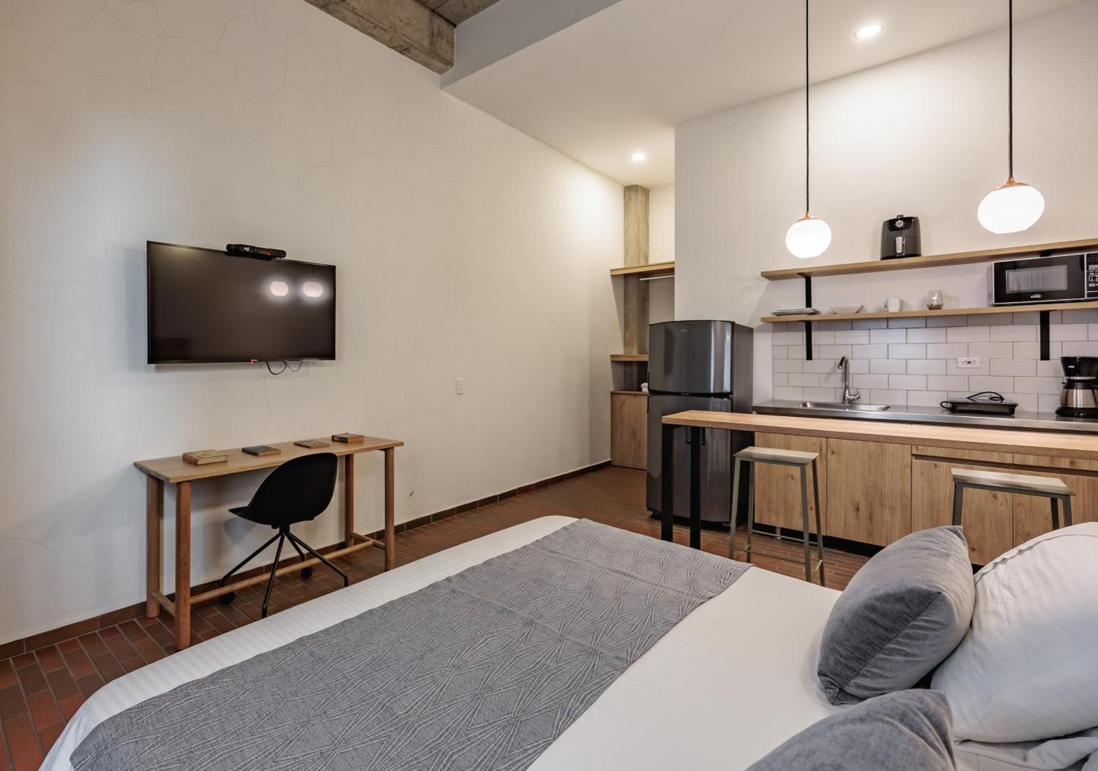 The Somos Flats Laureles