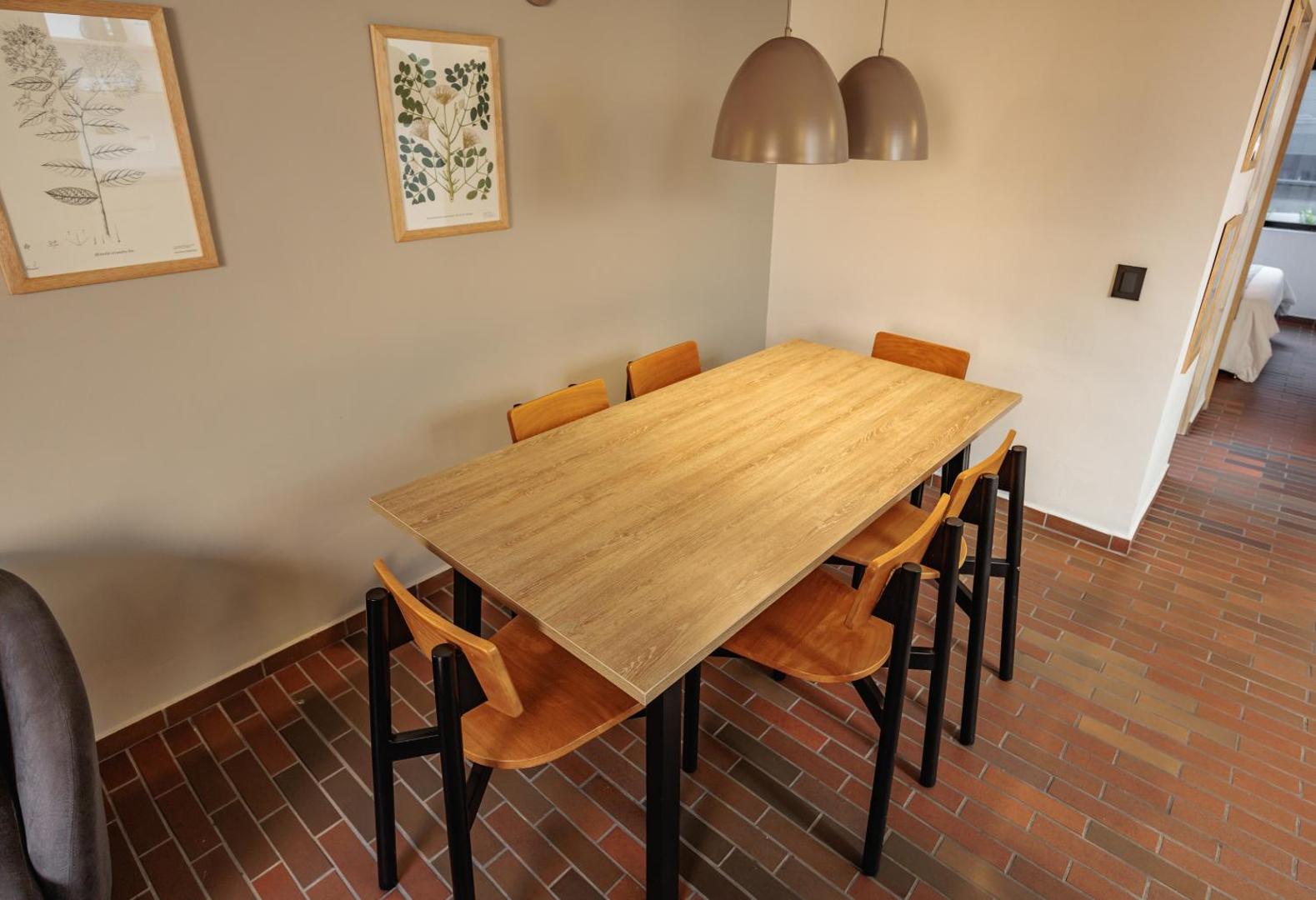 The Somos Flats Laureles