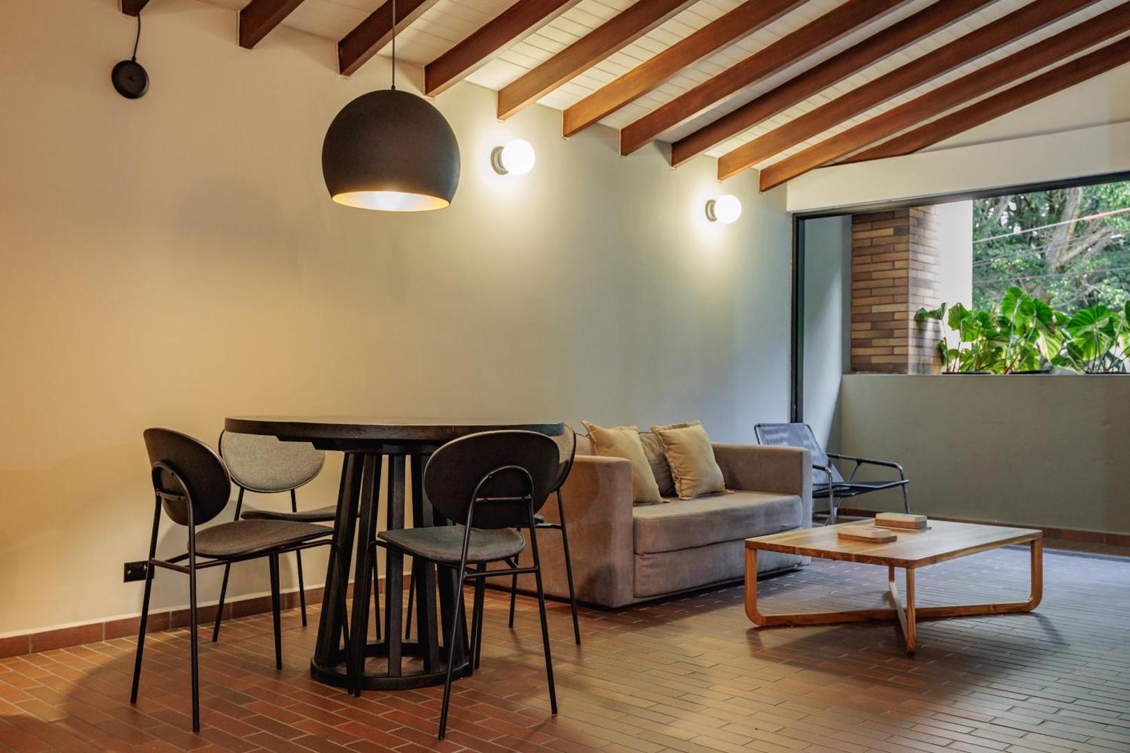 The Somos Flats Laureles