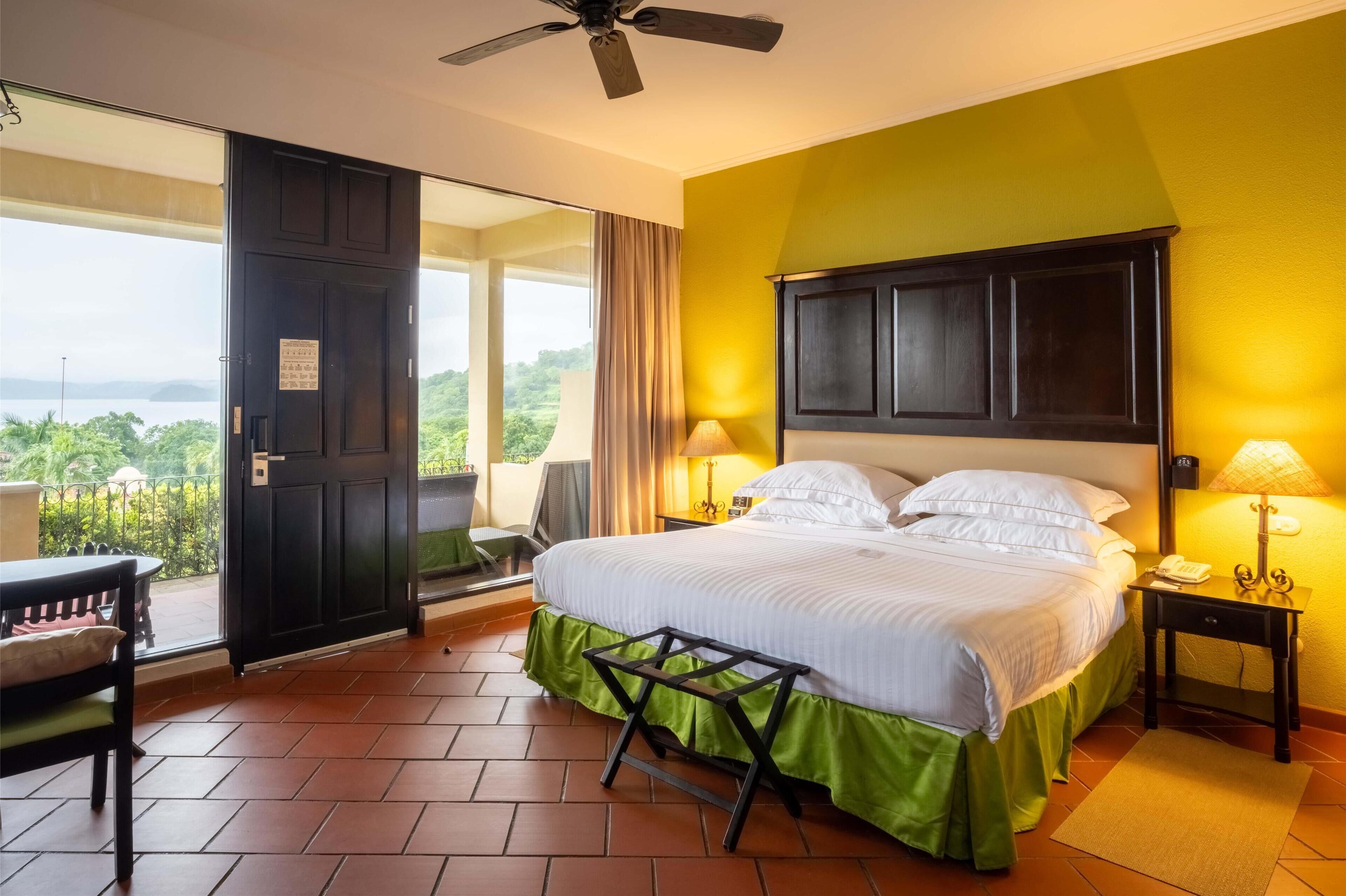 Occidental Papagayo Occidental Papagayo