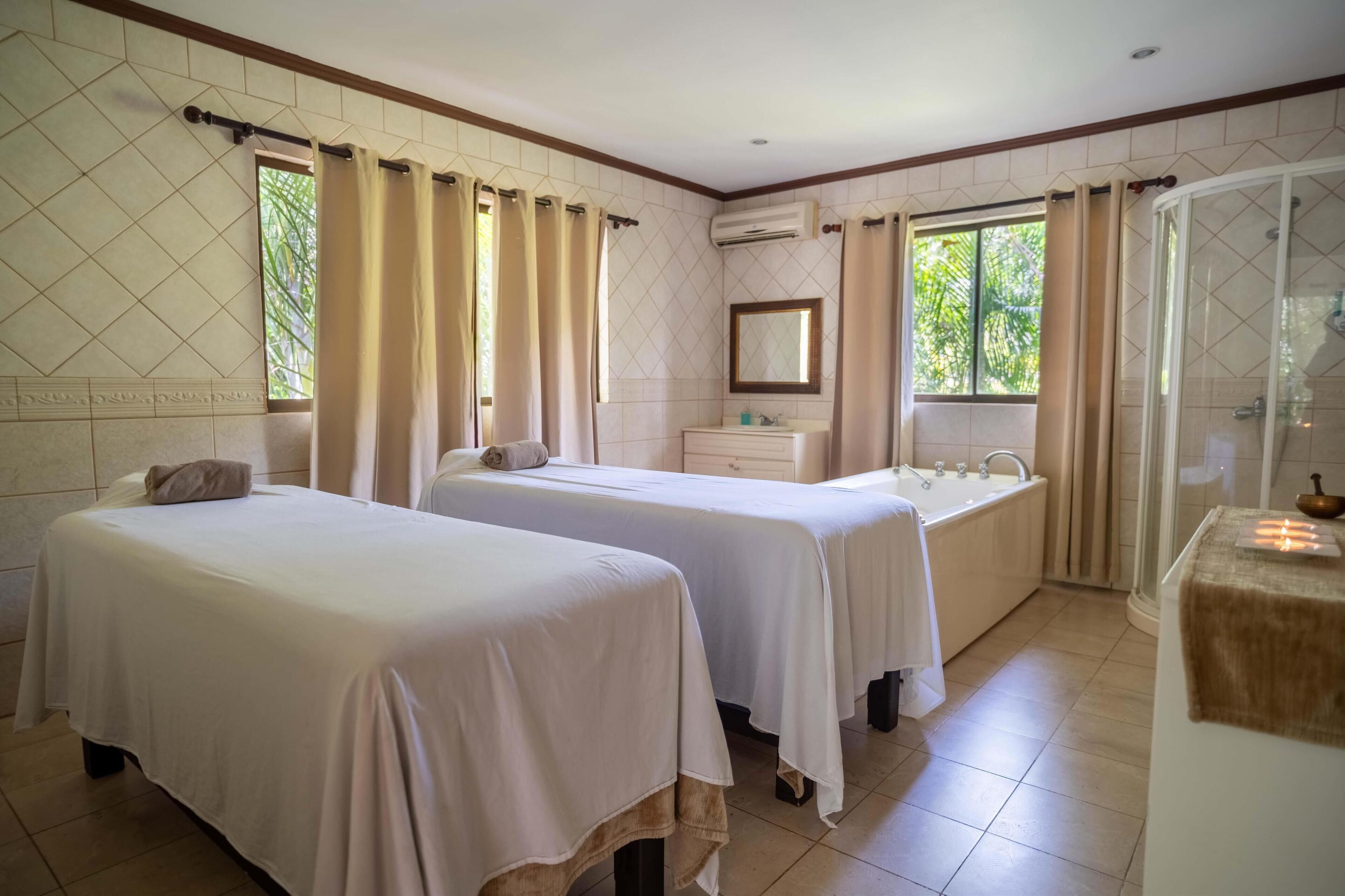 Occidental Papagayo Occidental Papagayo