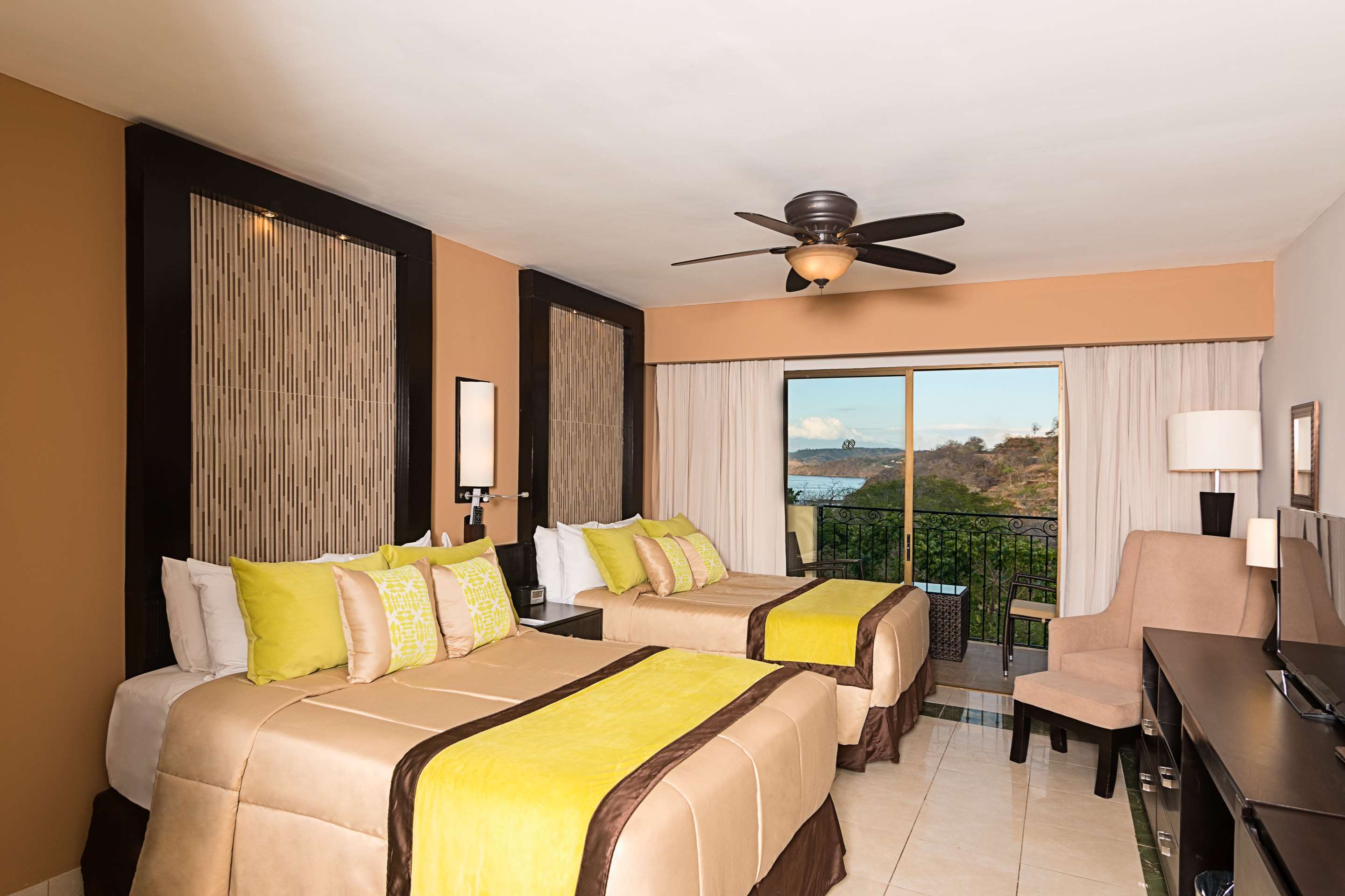 Occidental Papagayo Occidental Papagayo