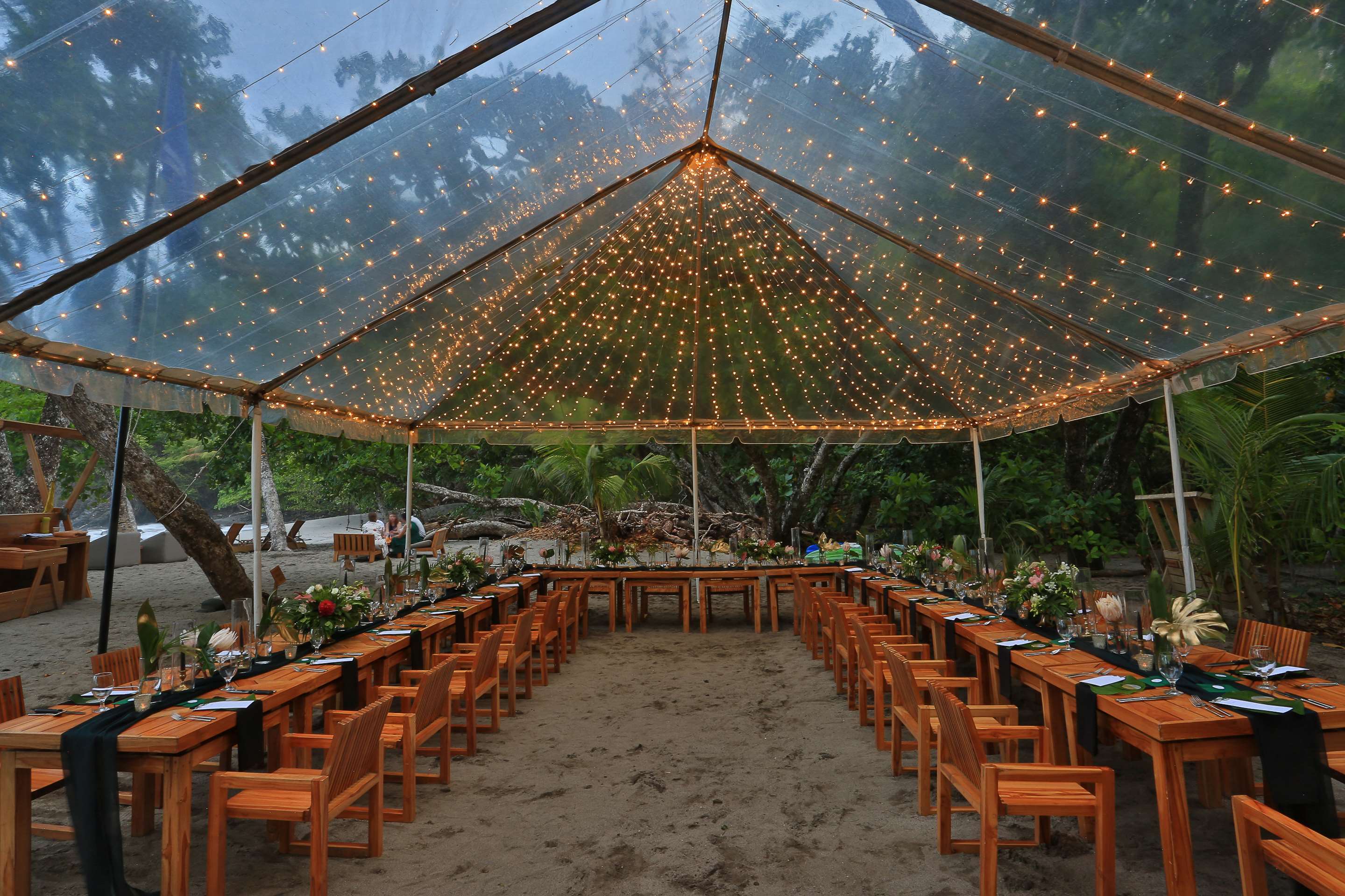 Arenas del Mar Beachfront & Rainforest Resort Arenas del Mar Beachfront & Rainforest Resort