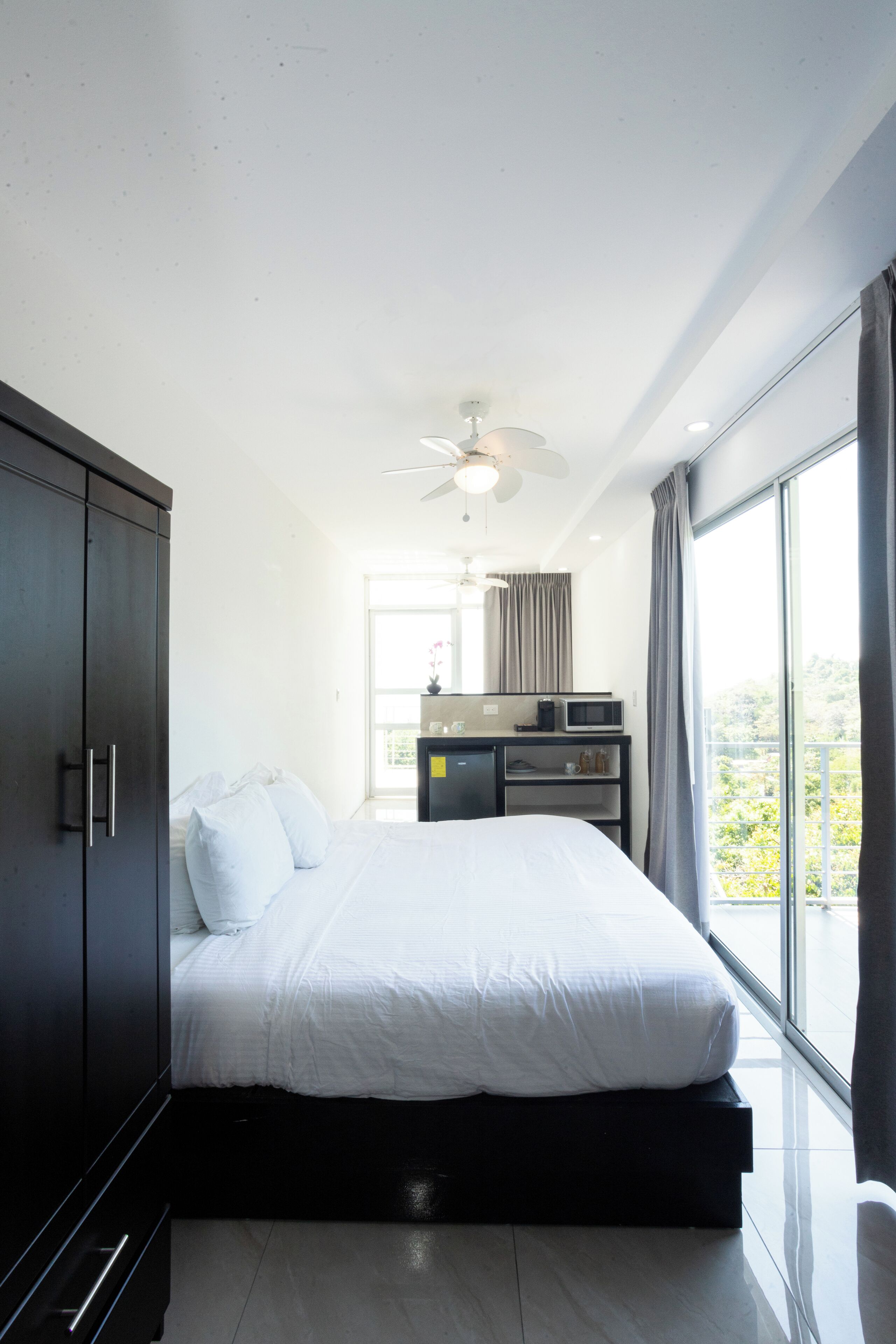 El Faro Beach Hotel El Faro Beach Hotel