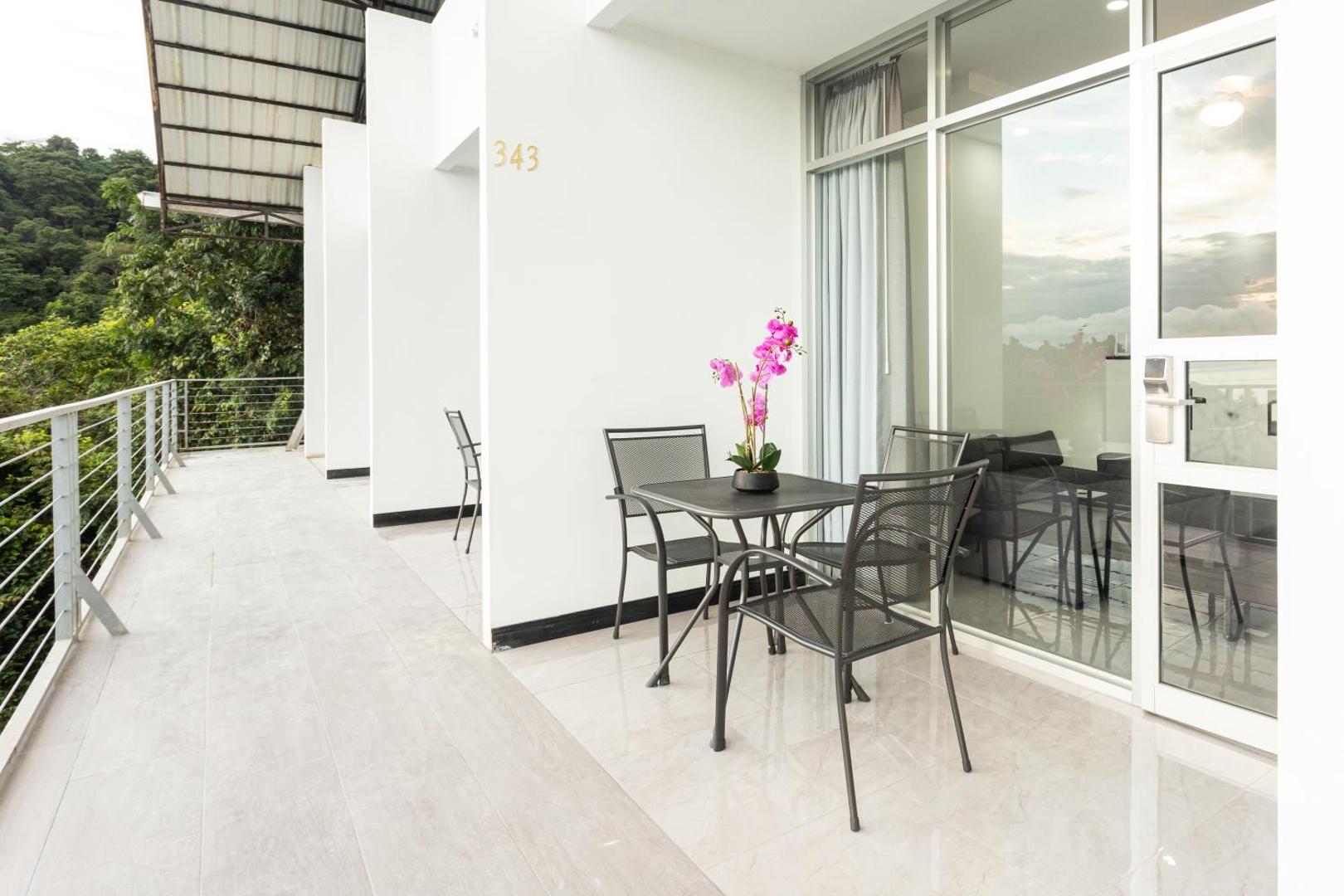 El Faro Beach Hotel El Faro Beach Hotel