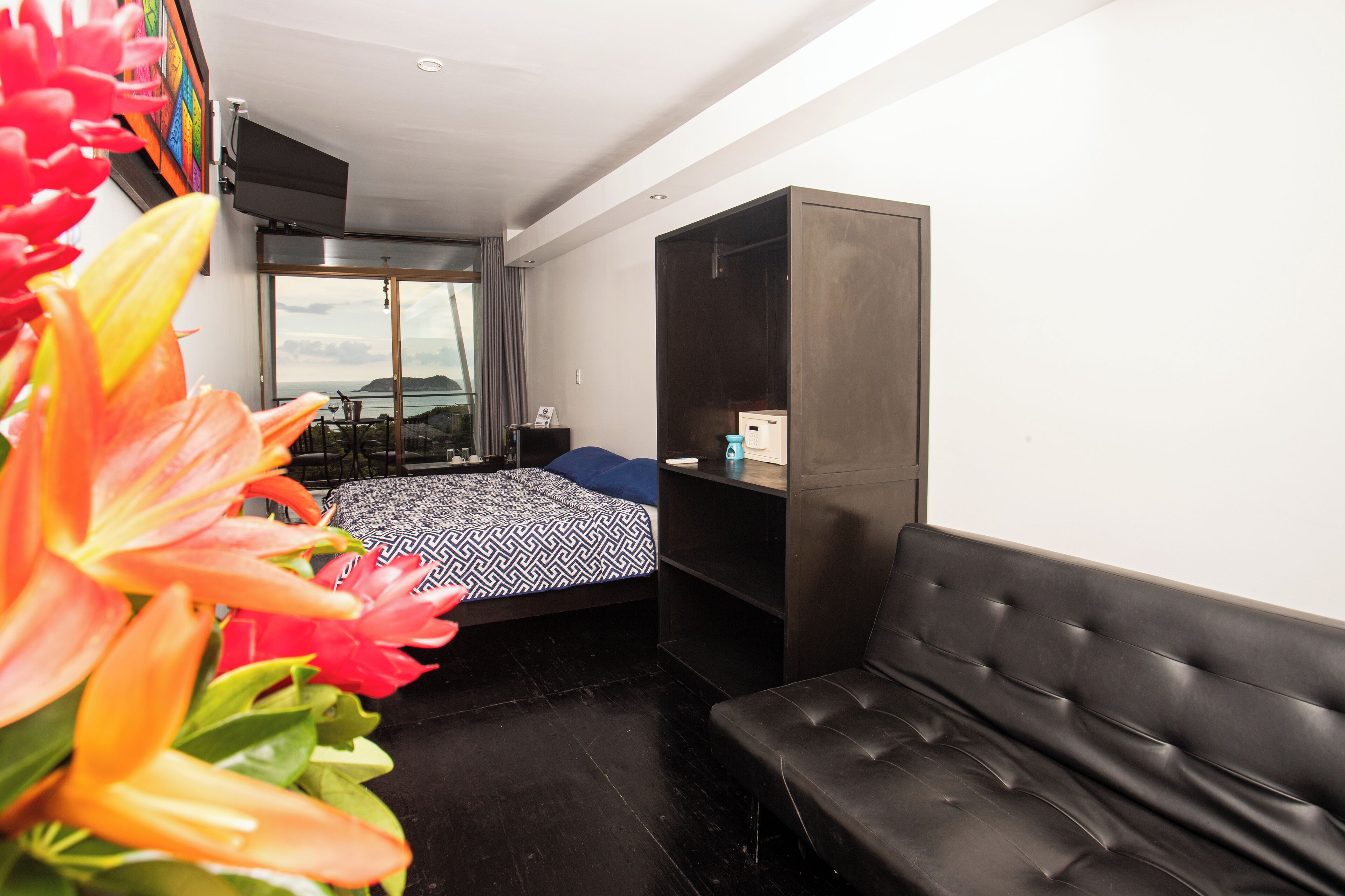 El Faro Beach Hotel El Faro Beach Hotel