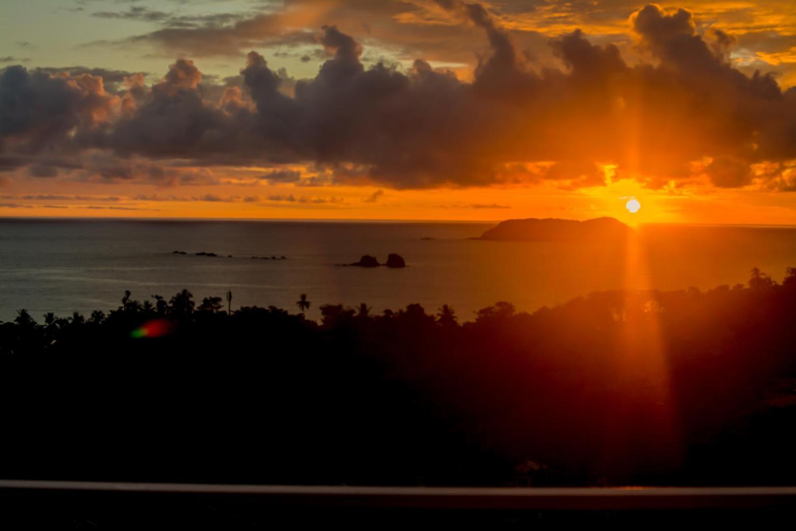 El Faro Beach Hotel El Faro Beach Hotel