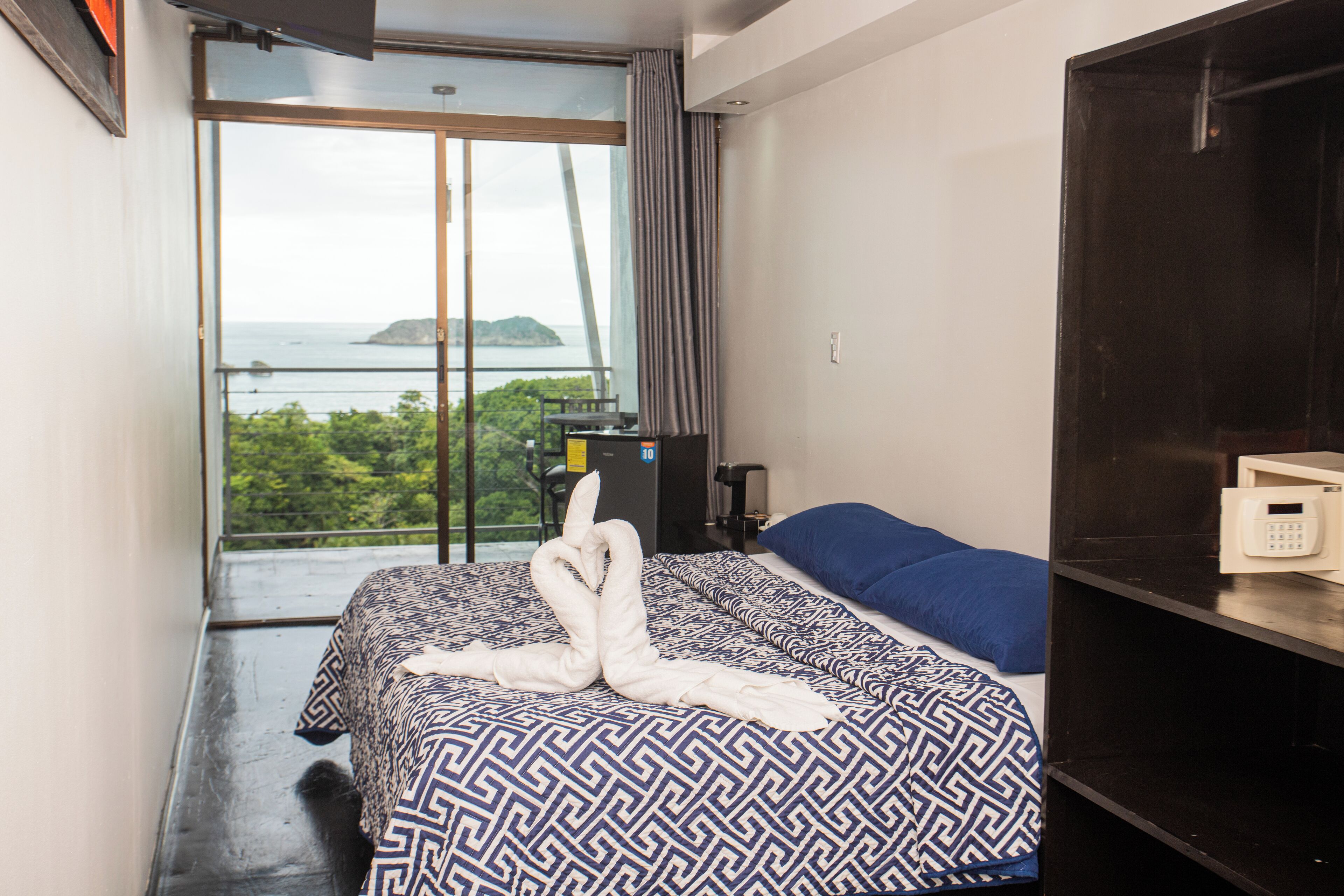 El Faro Beach Hotel El Faro Beach Hotel