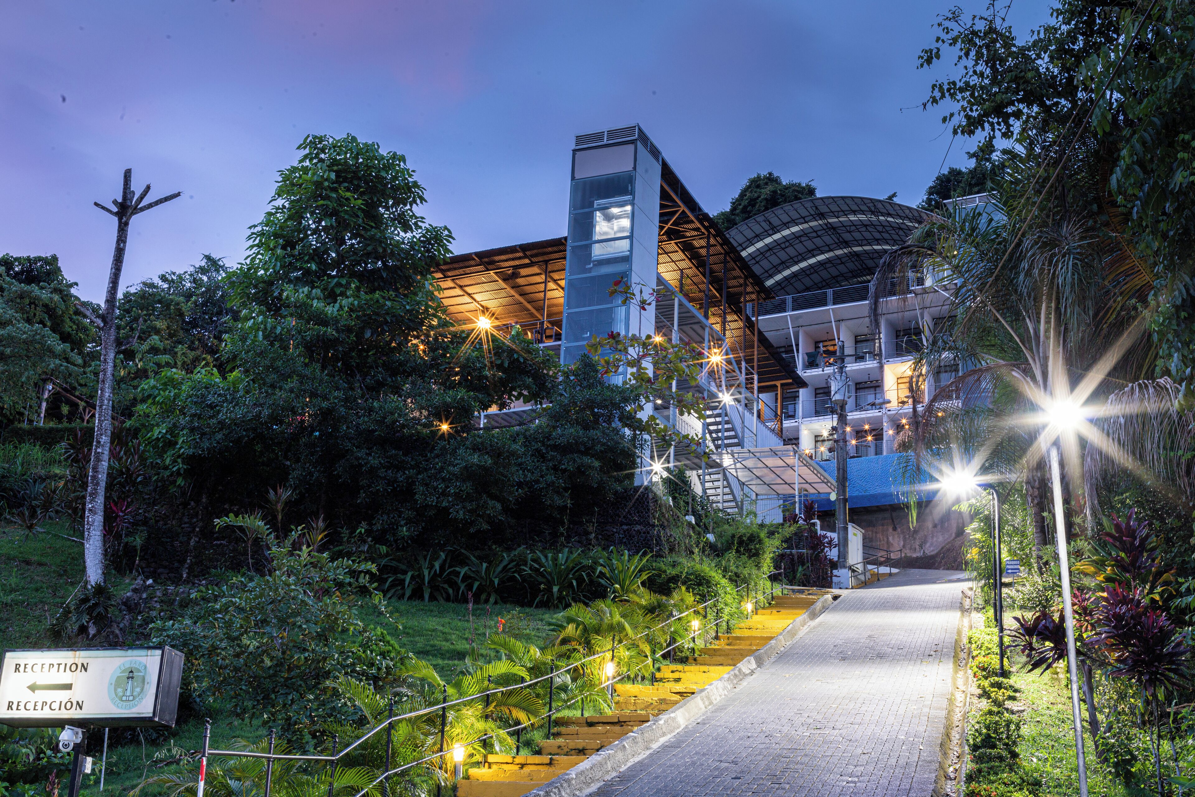 El Faro Beach Hotel El Faro Beach Hotel