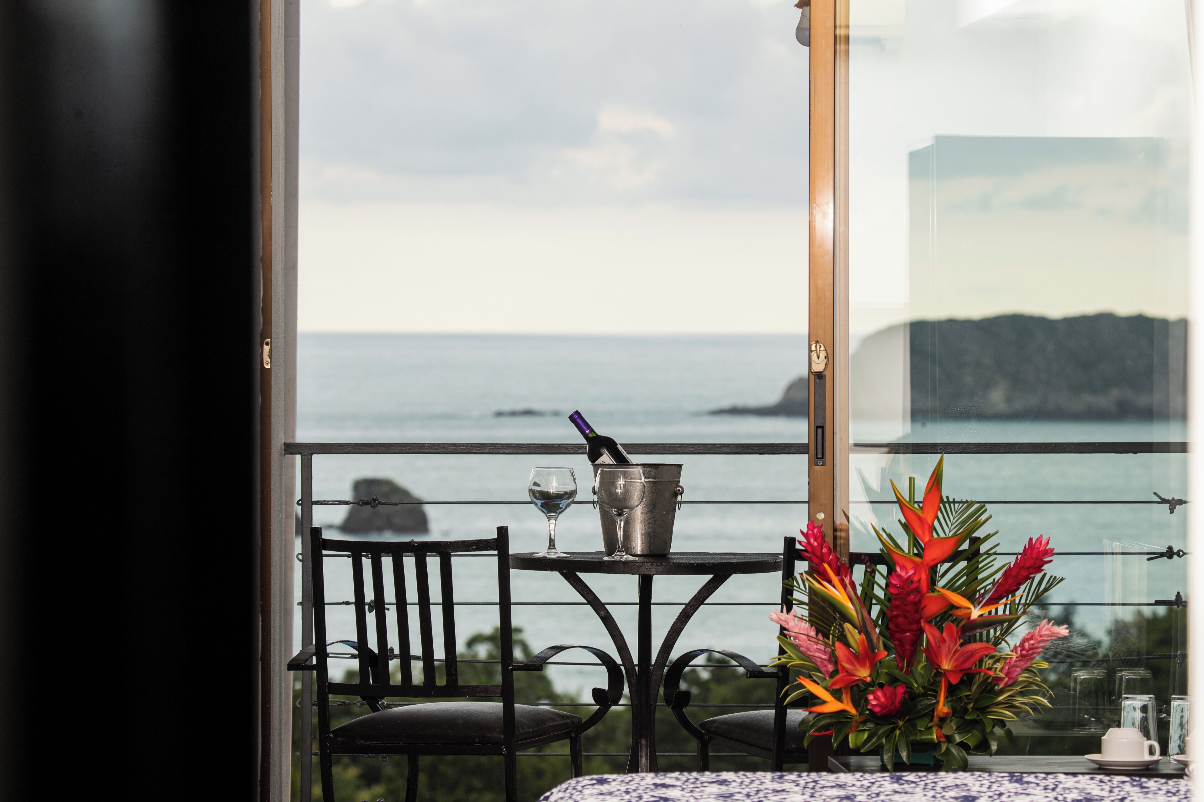 El Faro Beach Hotel El Faro Beach Hotel