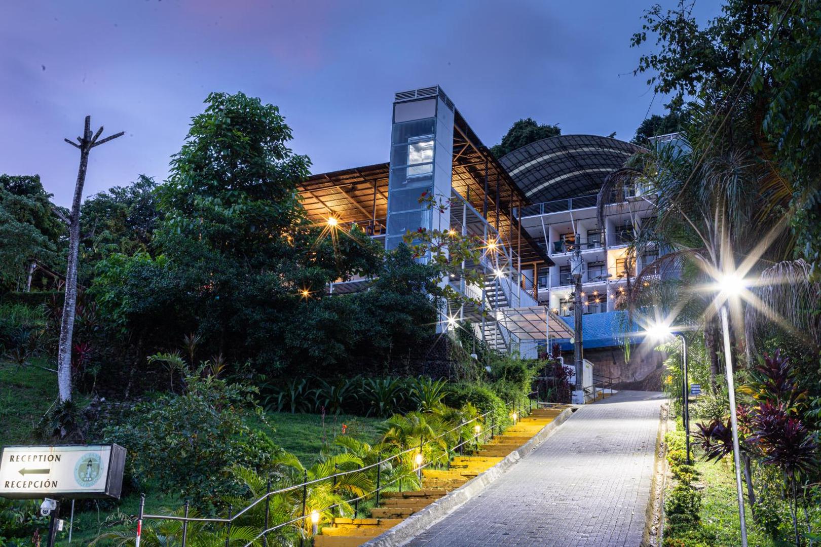 El Faro Beach Hotel El Faro Beach Hotel