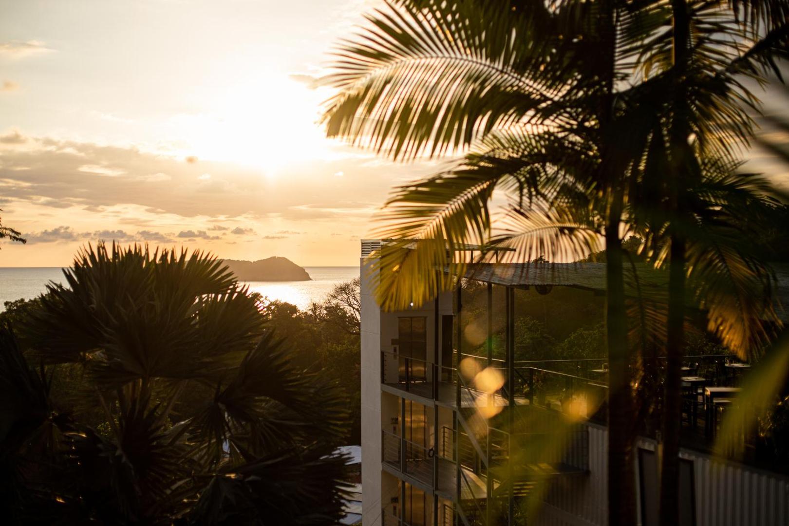 El Faro Beach Hotel El Faro Beach Hotel