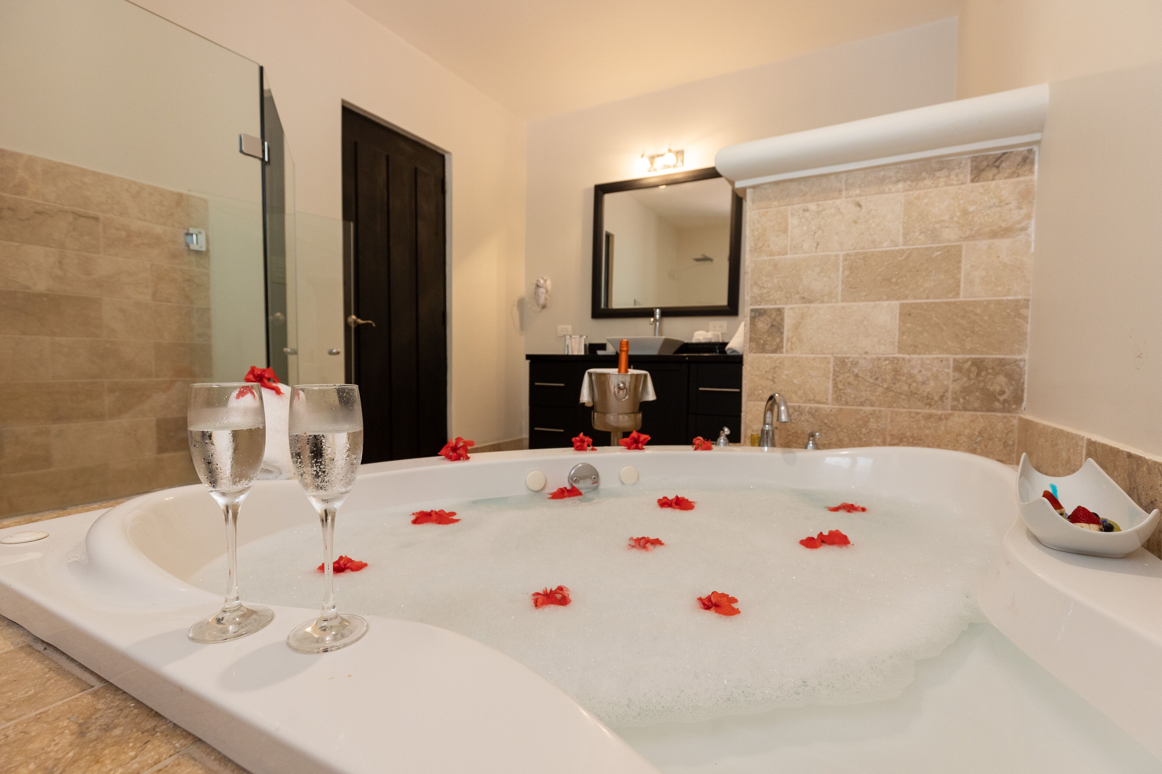 Shana by The Beach Manuel Antonio Shana by The Beach Manuel Antonio