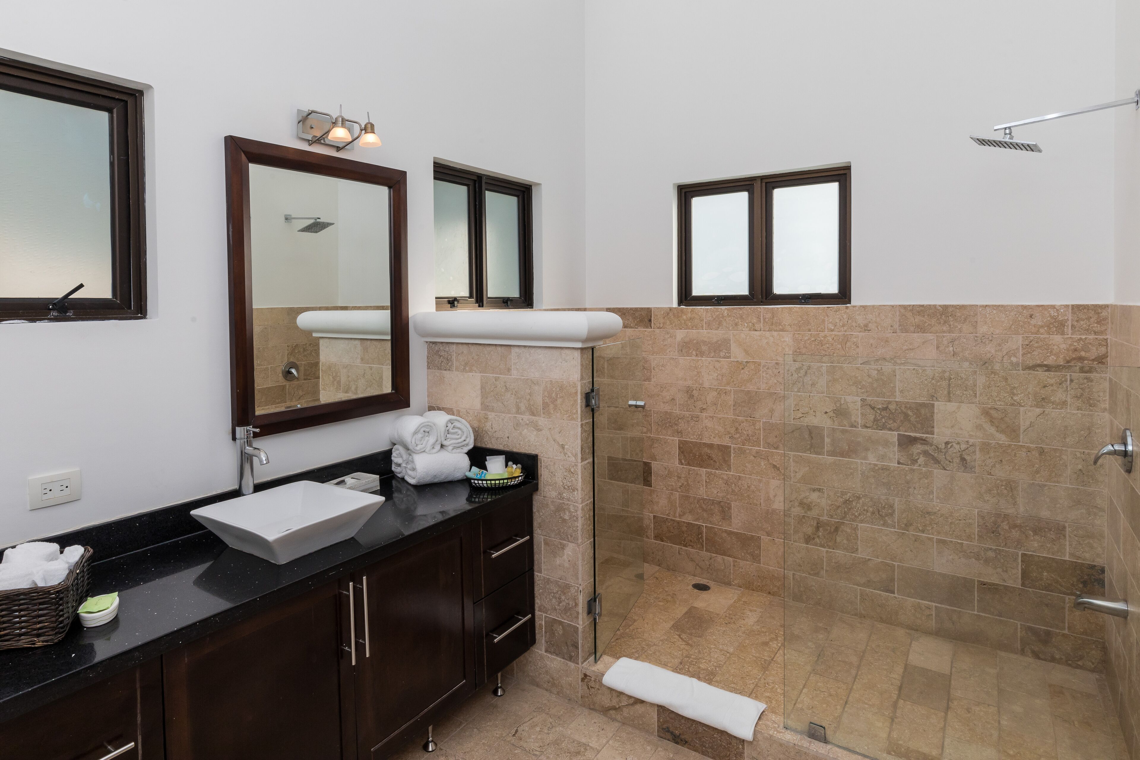 Shana by The Beach Manuel Antonio Shana by The Beach Manuel Antonio