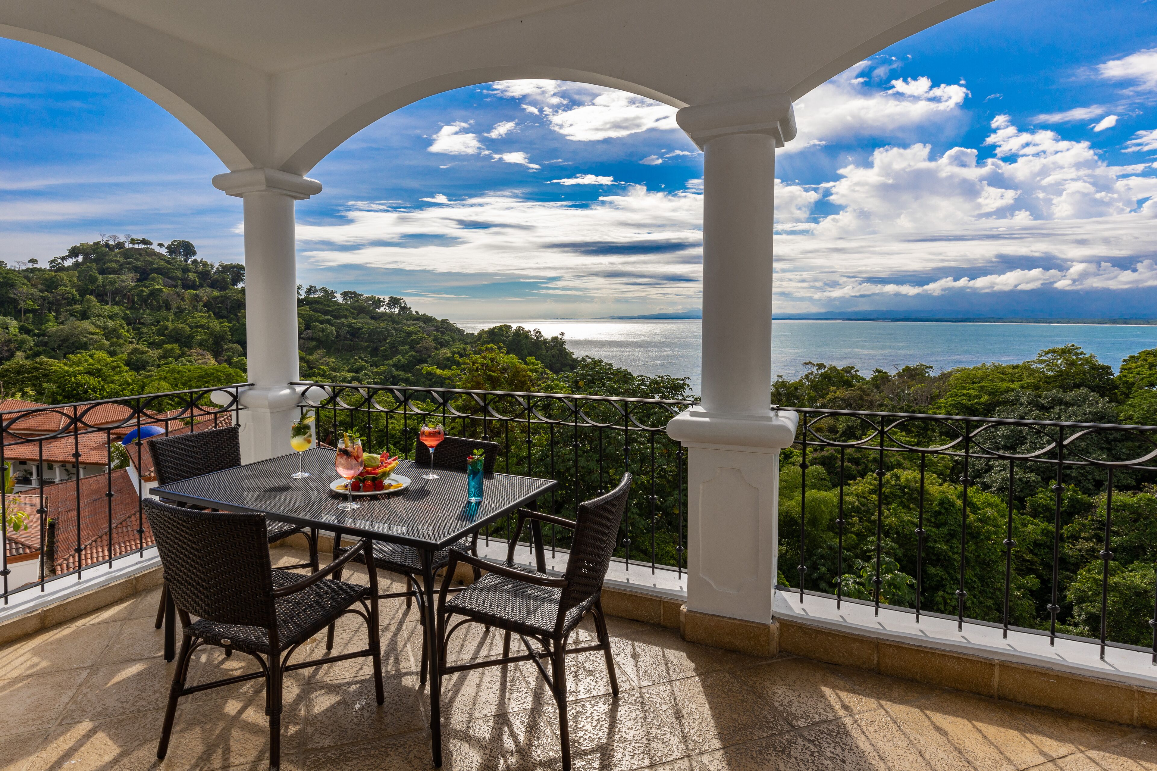 Shana by The Beach Manuel Antonio Shana by The Beach Manuel Antonio
