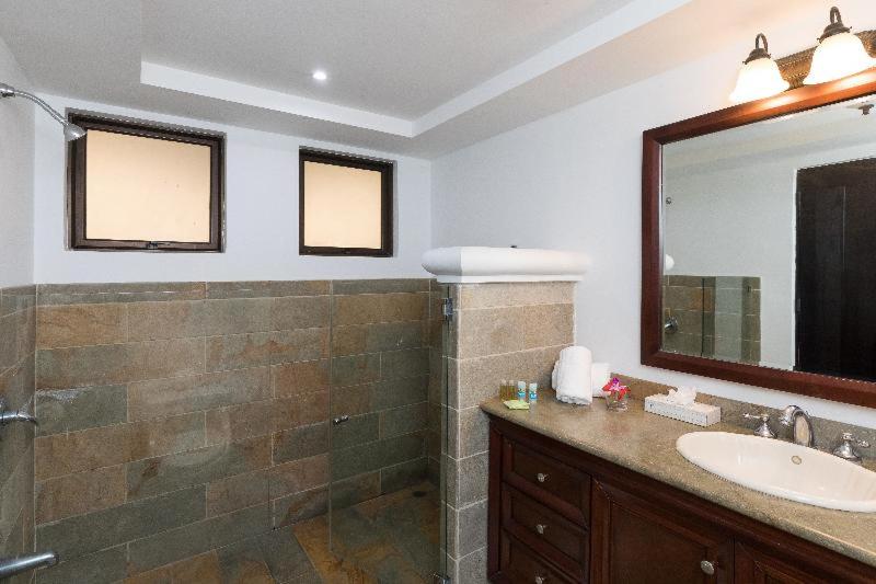 Shana by The Beach Manuel Antonio Shana by The Beach Manuel Antonio