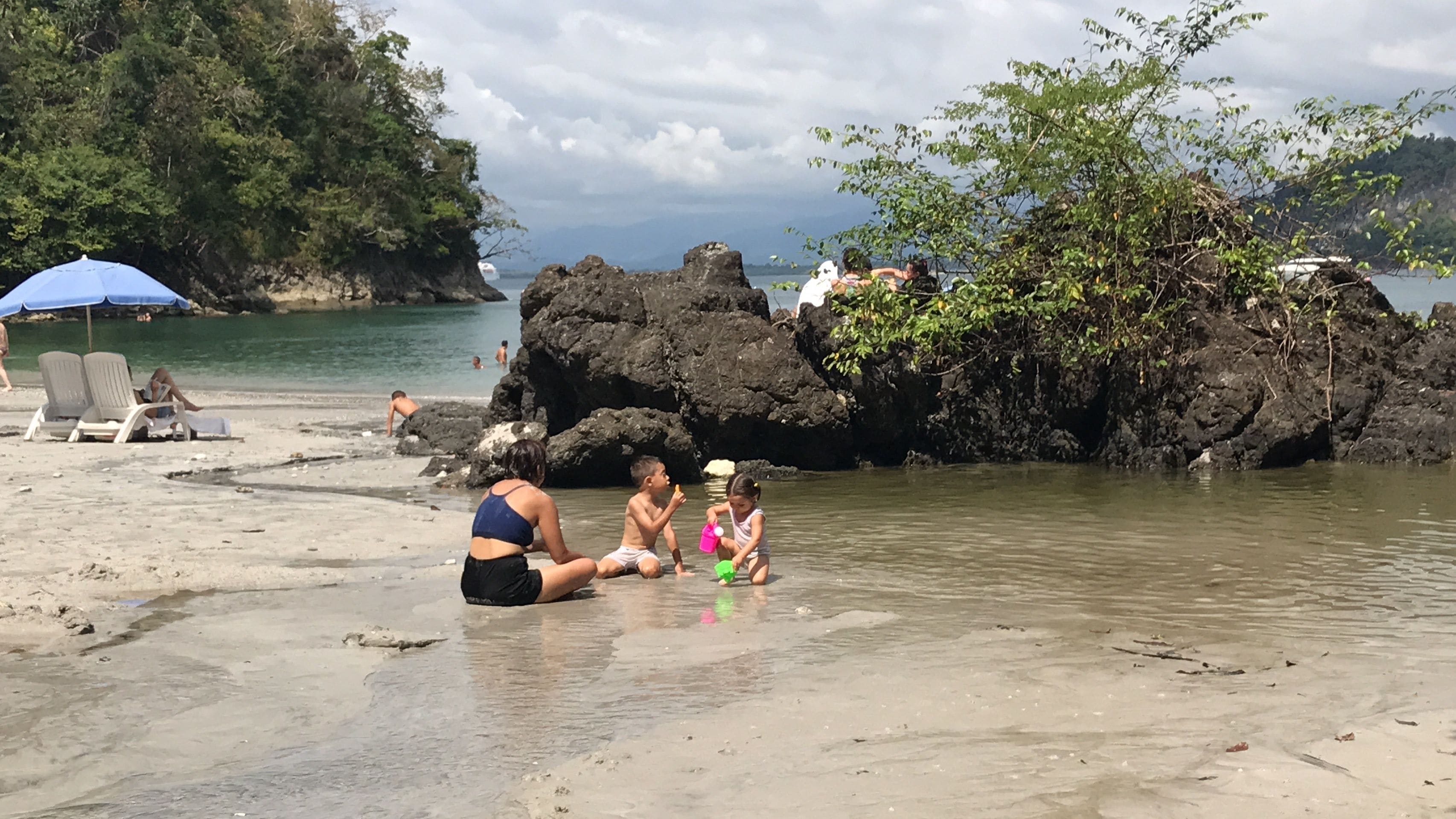 Shana by The Beach Manuel Antonio Shana by The Beach Manuel Antonio