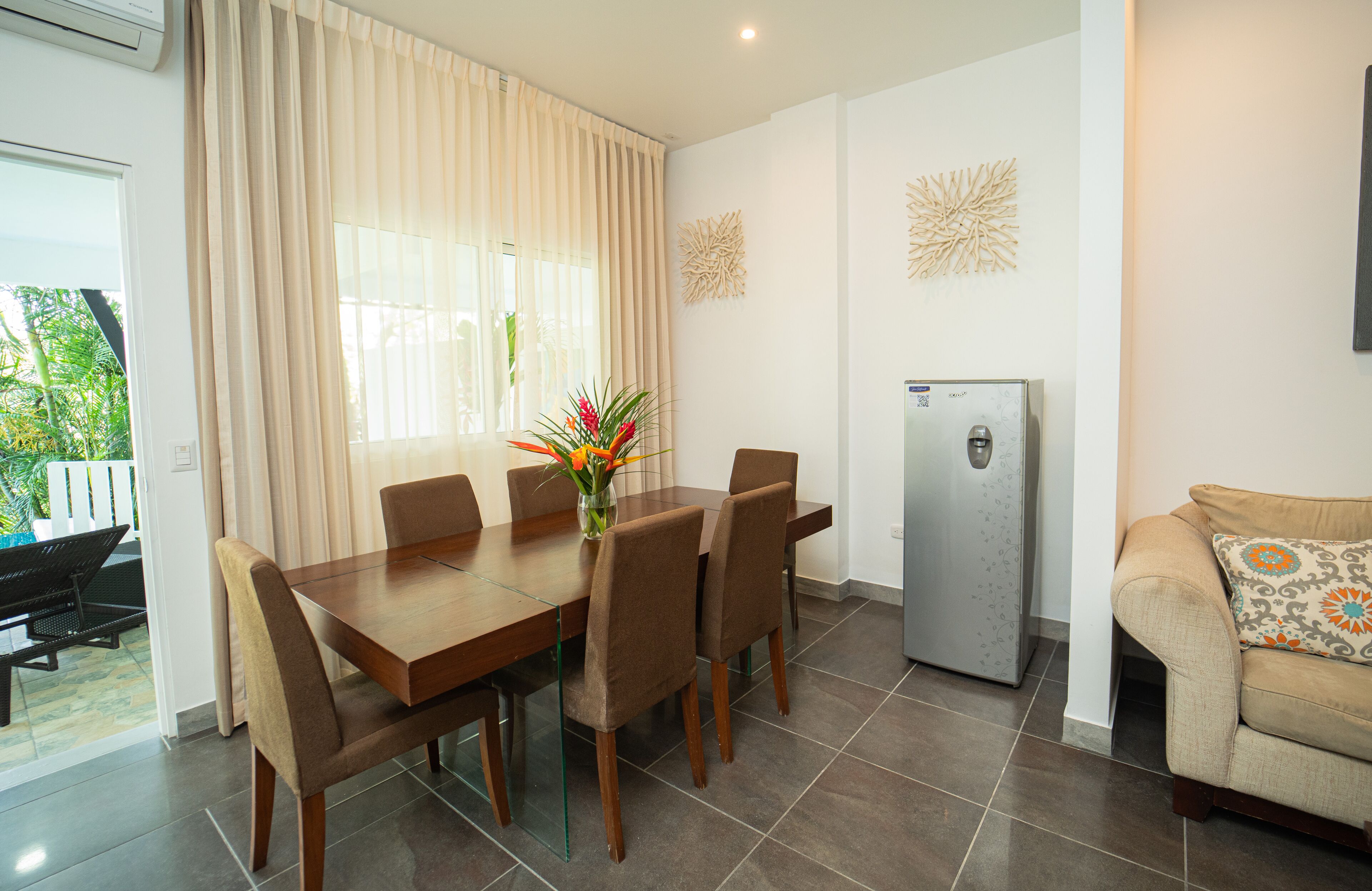 Shana by The Beach Manuel Antonio Shana by The Beach Manuel Antonio