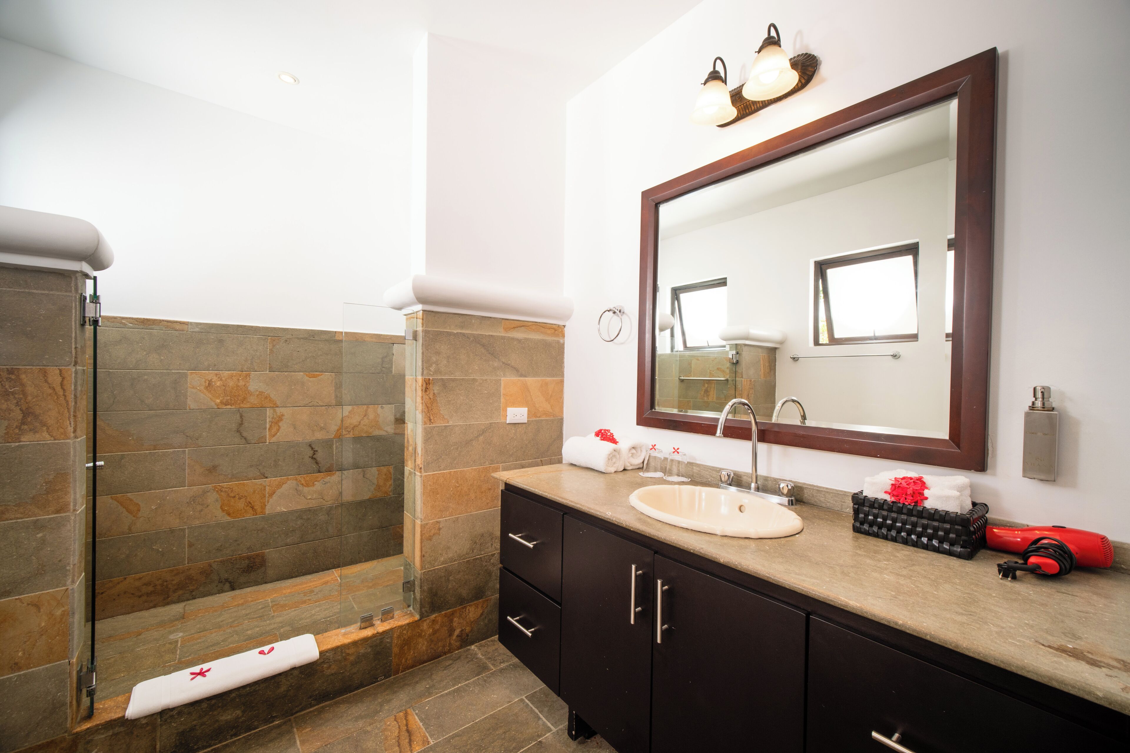 Shana by The Beach Manuel Antonio Shana by The Beach Manuel Antonio