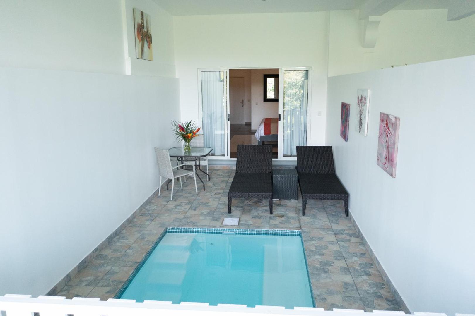 Shana by The Beach Manuel Antonio Shana by The Beach Manuel Antonio