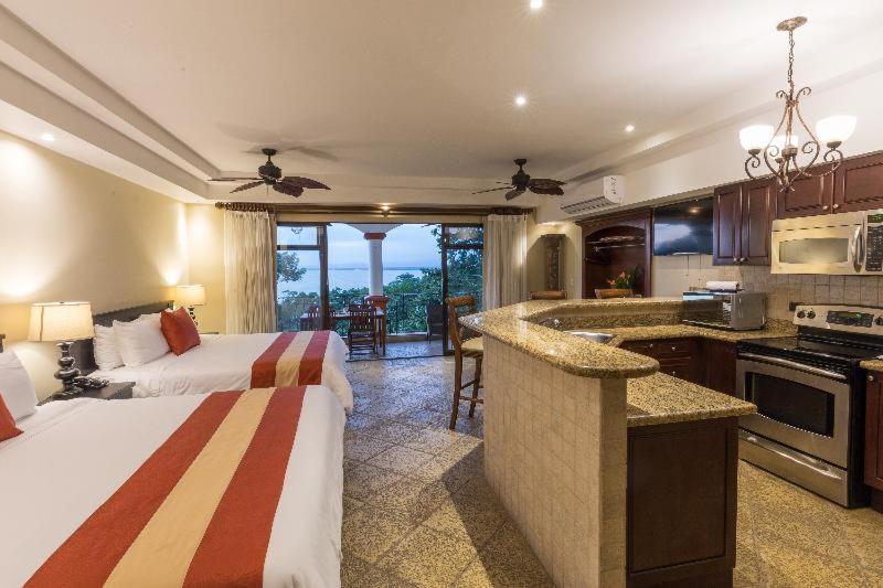 Shana by The Beach Manuel Antonio Shana by The Beach Manuel Antonio