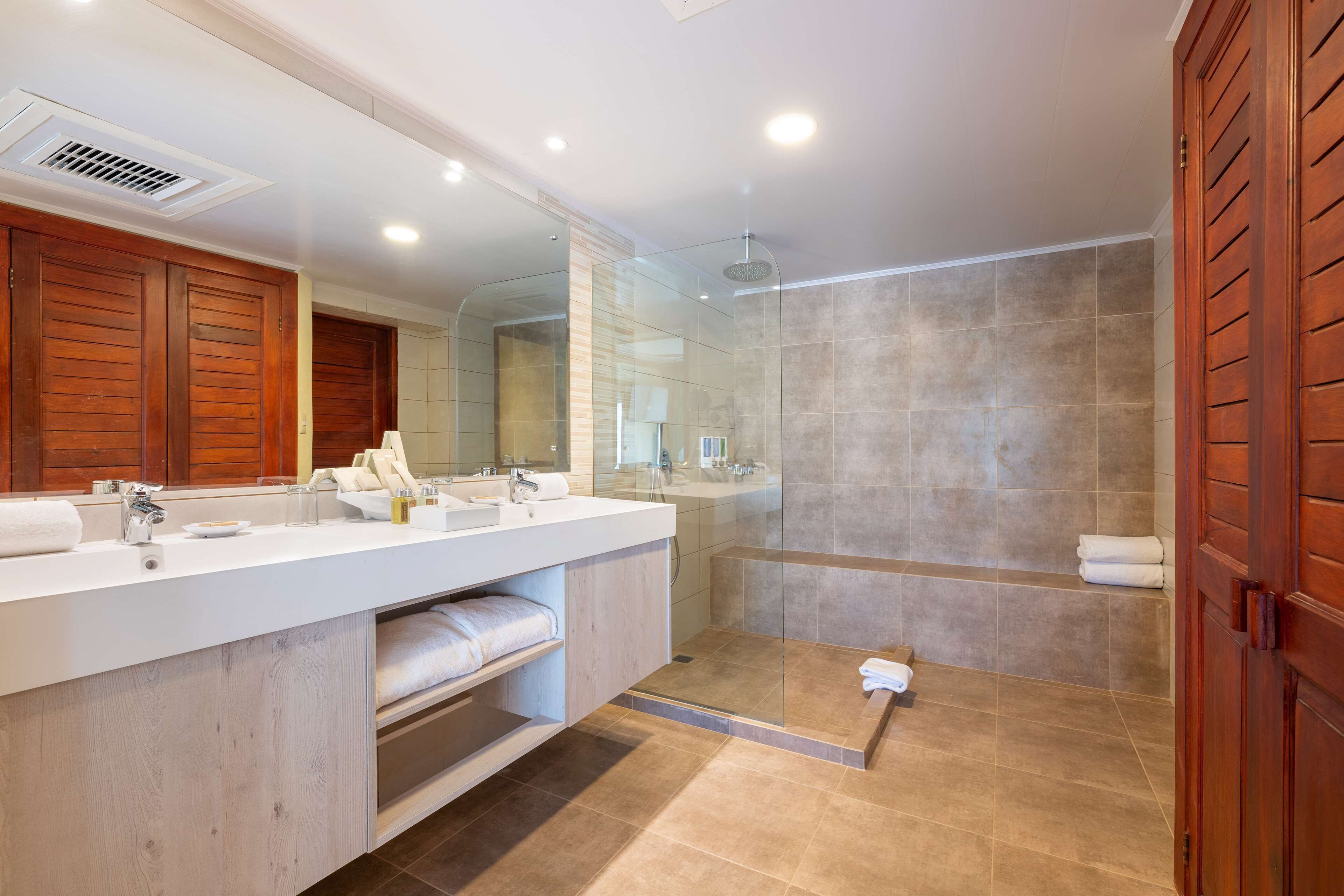 Occidental Tamarindo