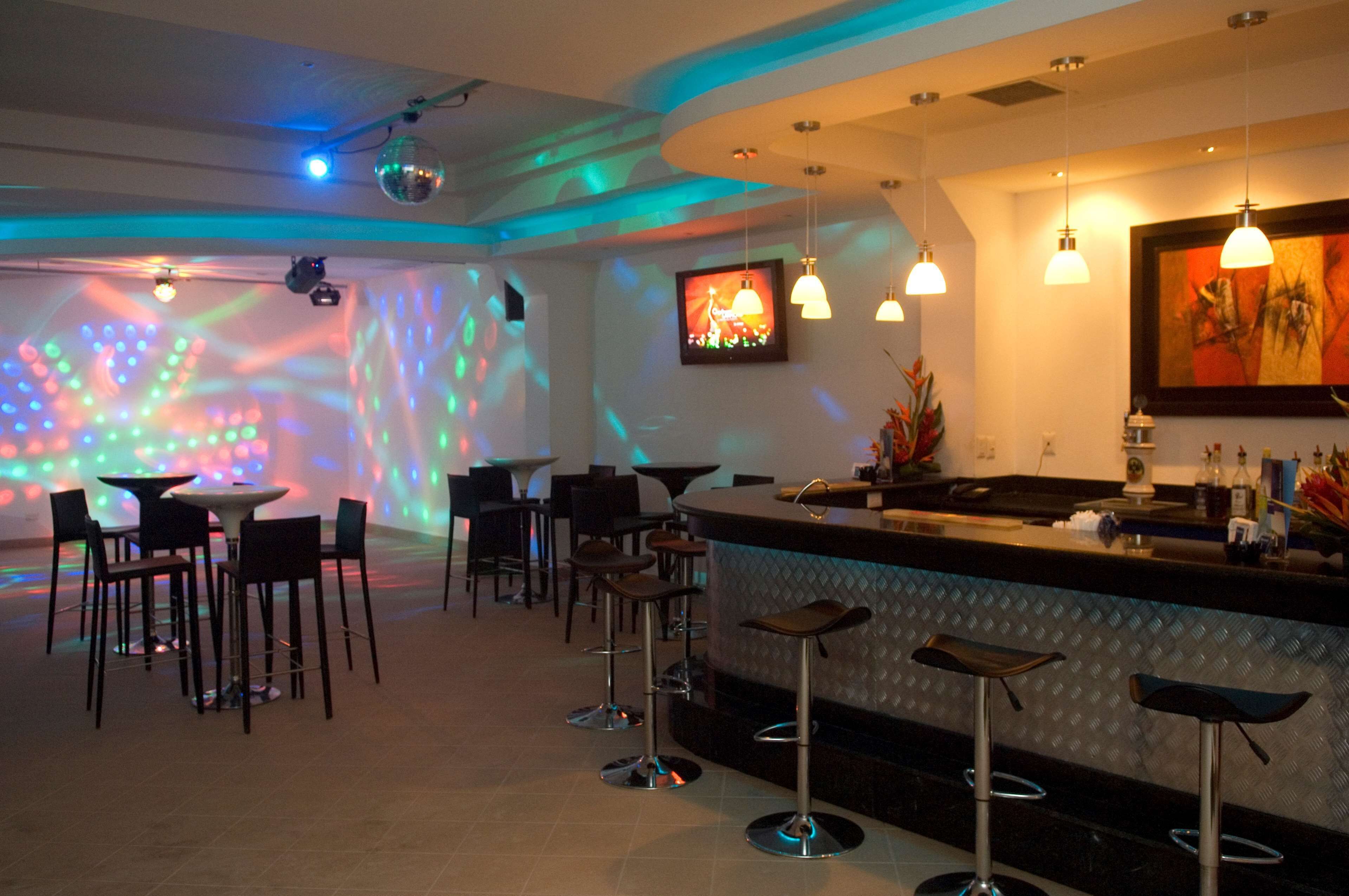 Occidental Tamarindo