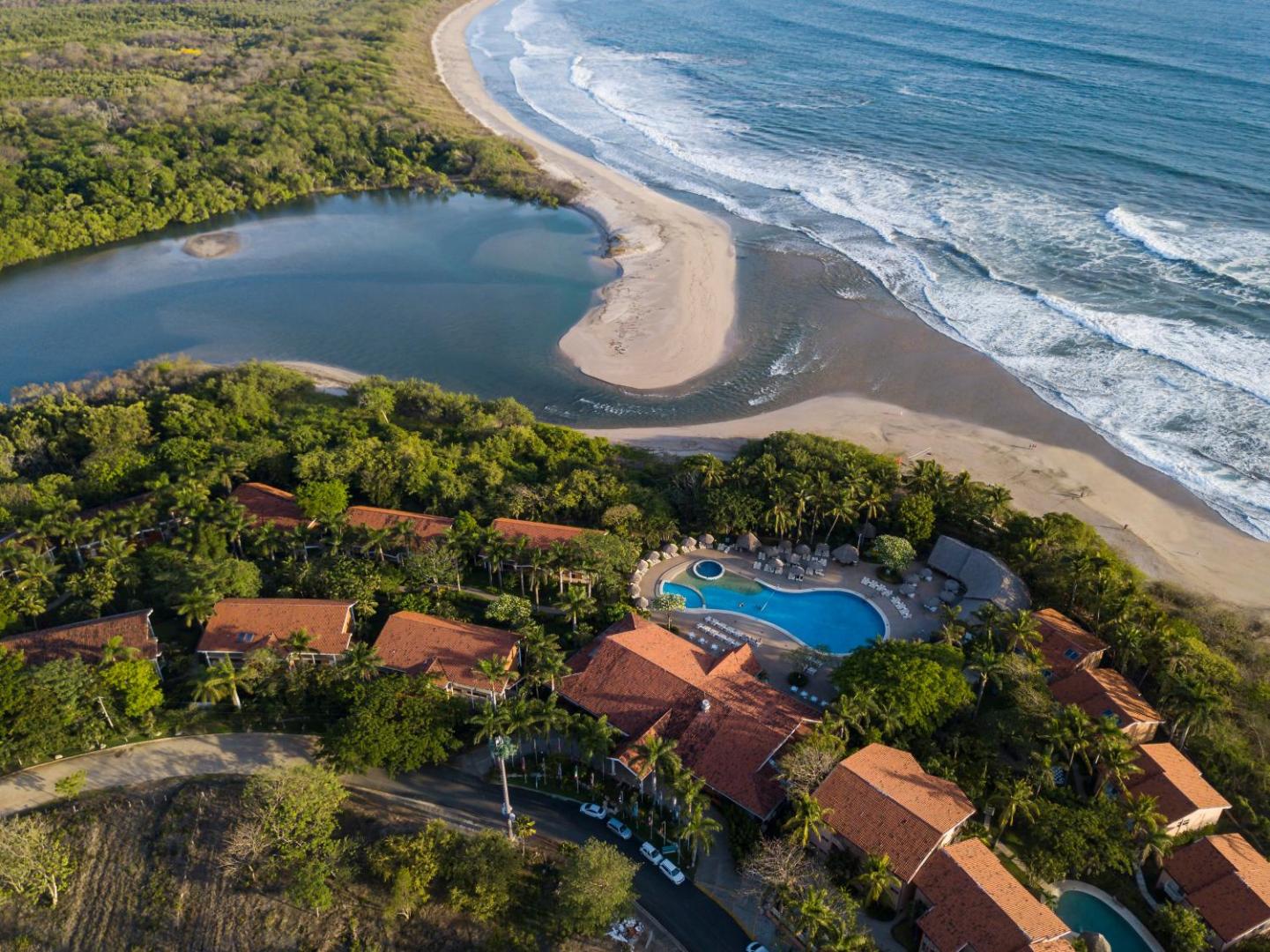 Occidental Tamarindo
