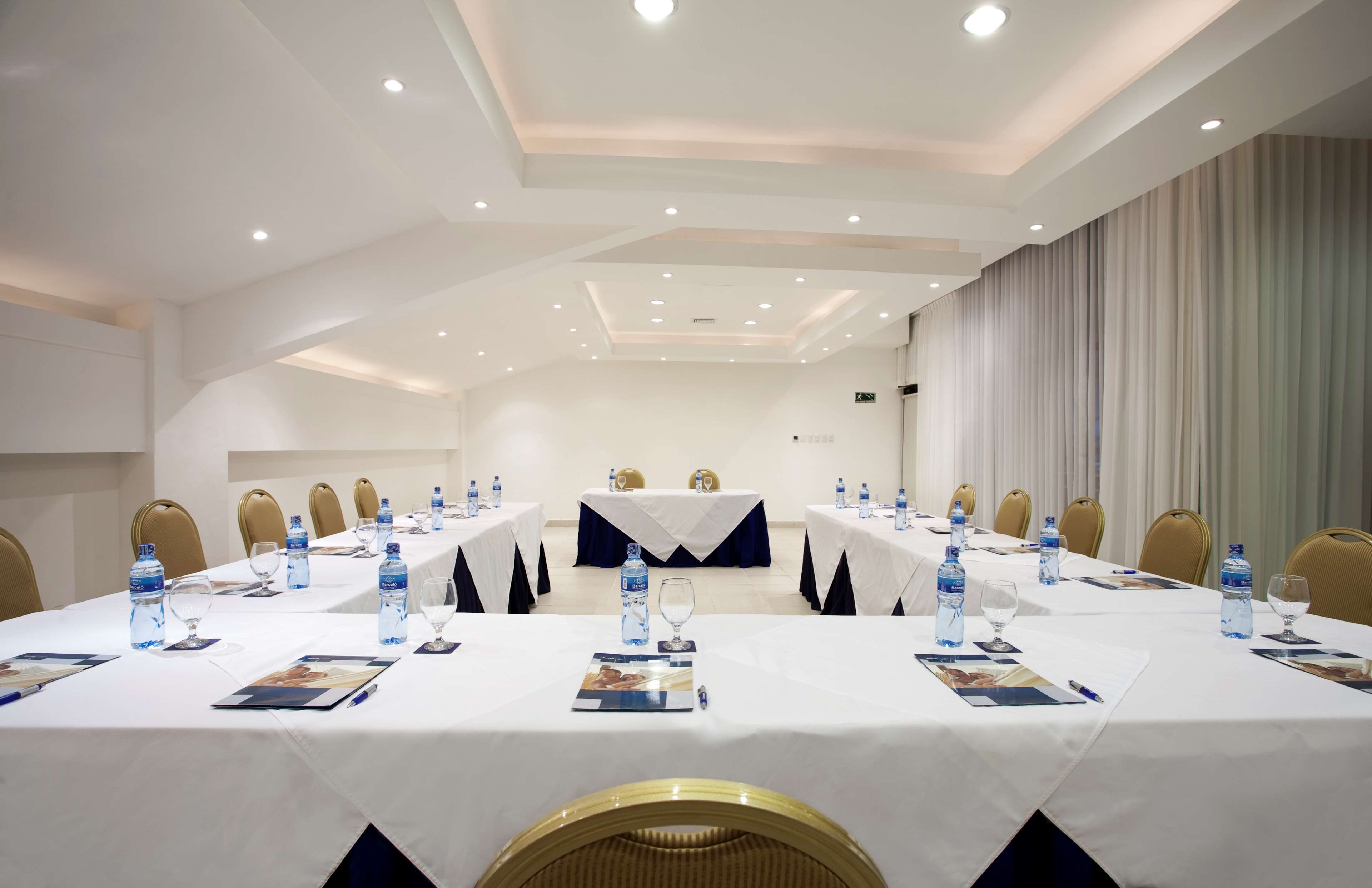 Occidental Tamarindo