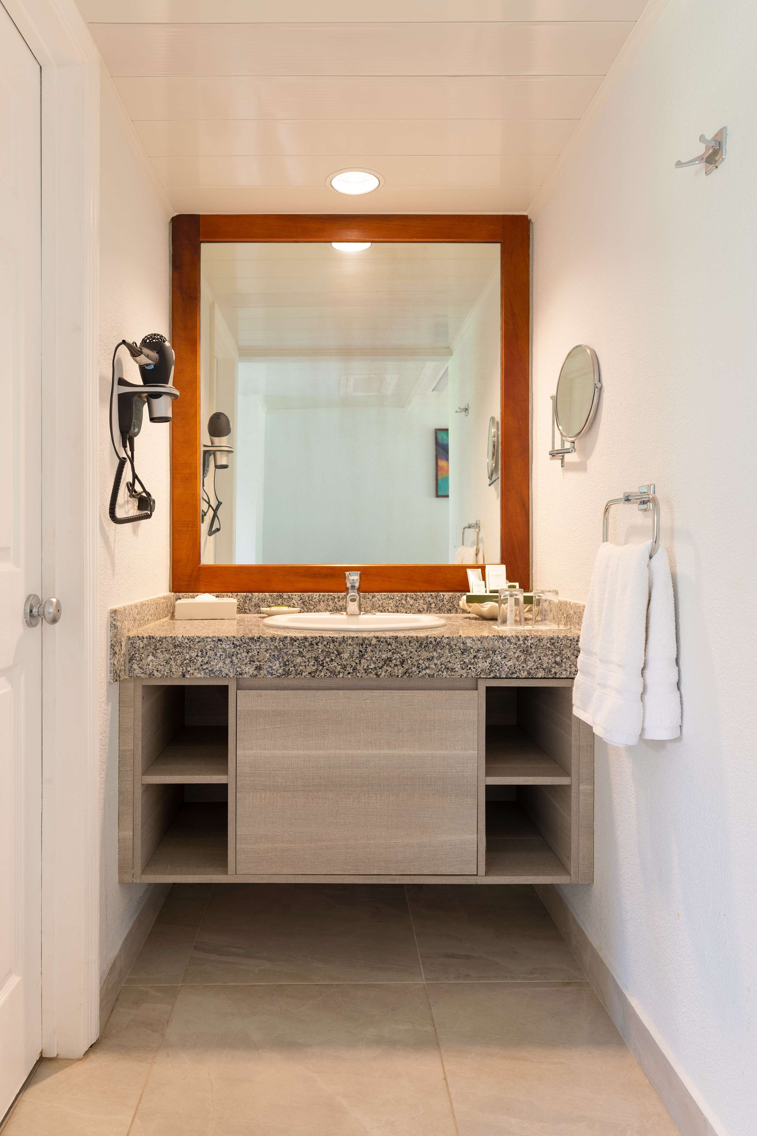 Occidental Tamarindo